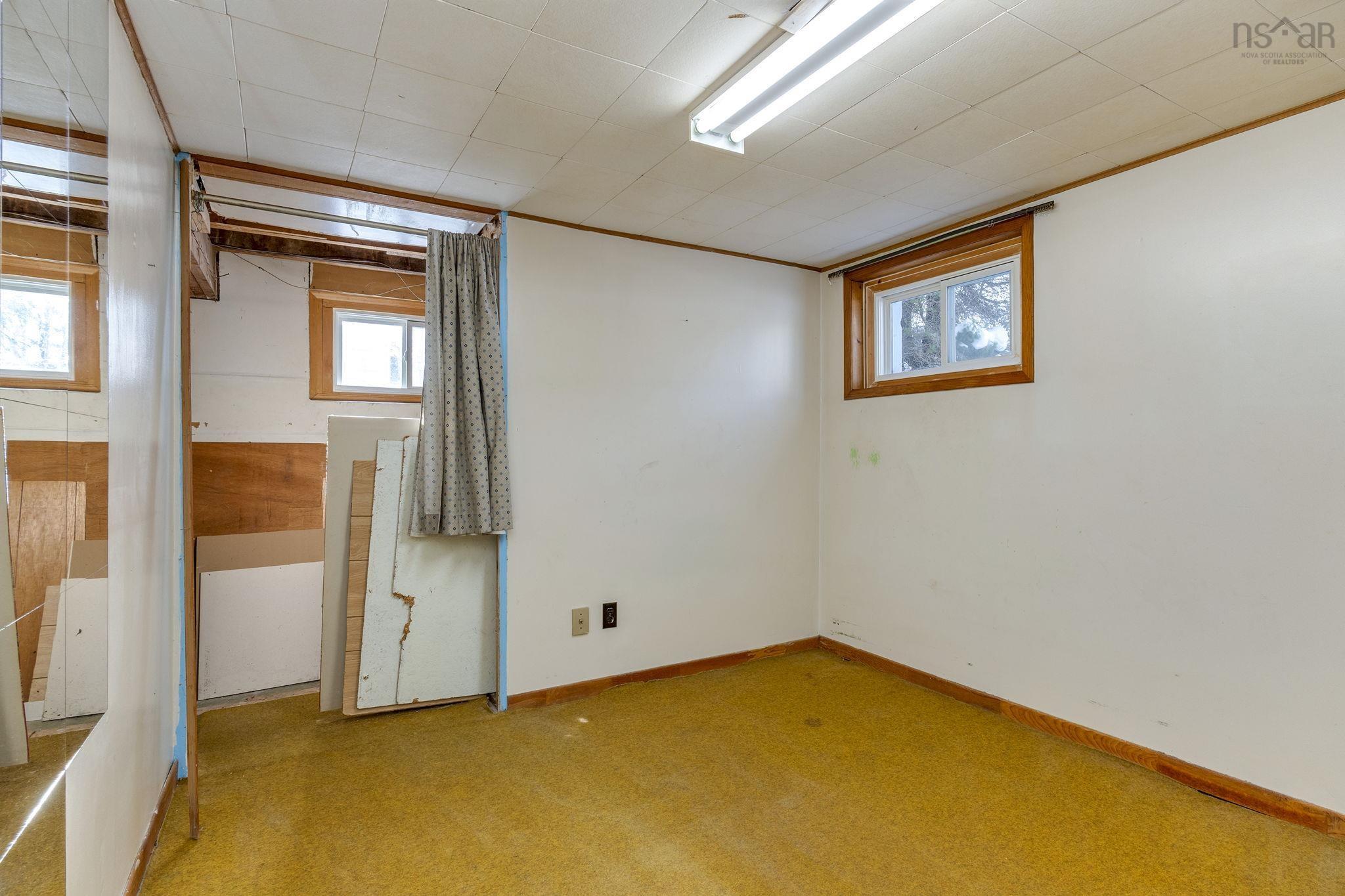 $465,000.00: 24 Penhorn Drive, Dartmouth