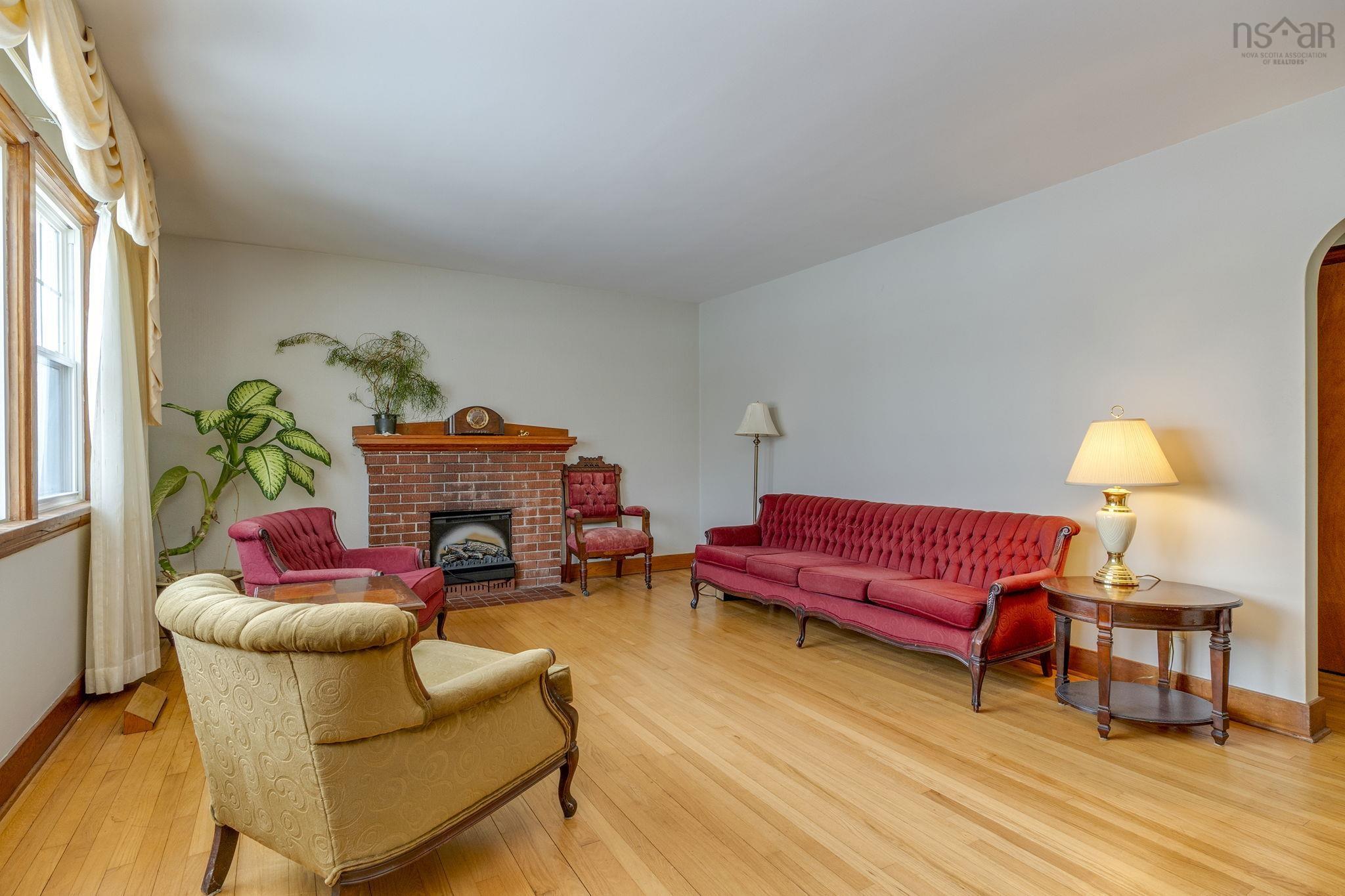 $465,000.00: 24 Penhorn Drive, Dartmouth