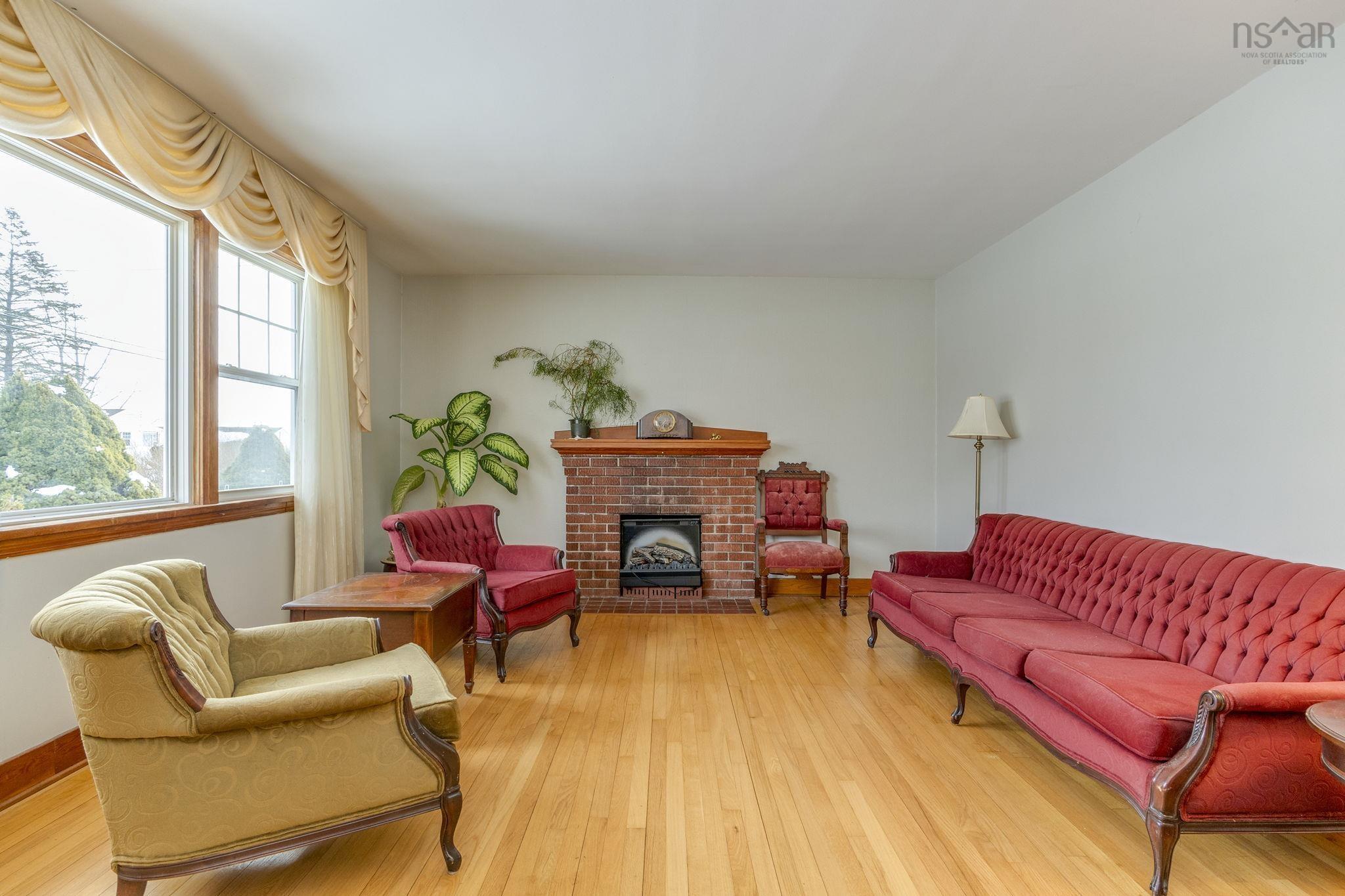 $465,000.00: 24 Penhorn Drive, Dartmouth