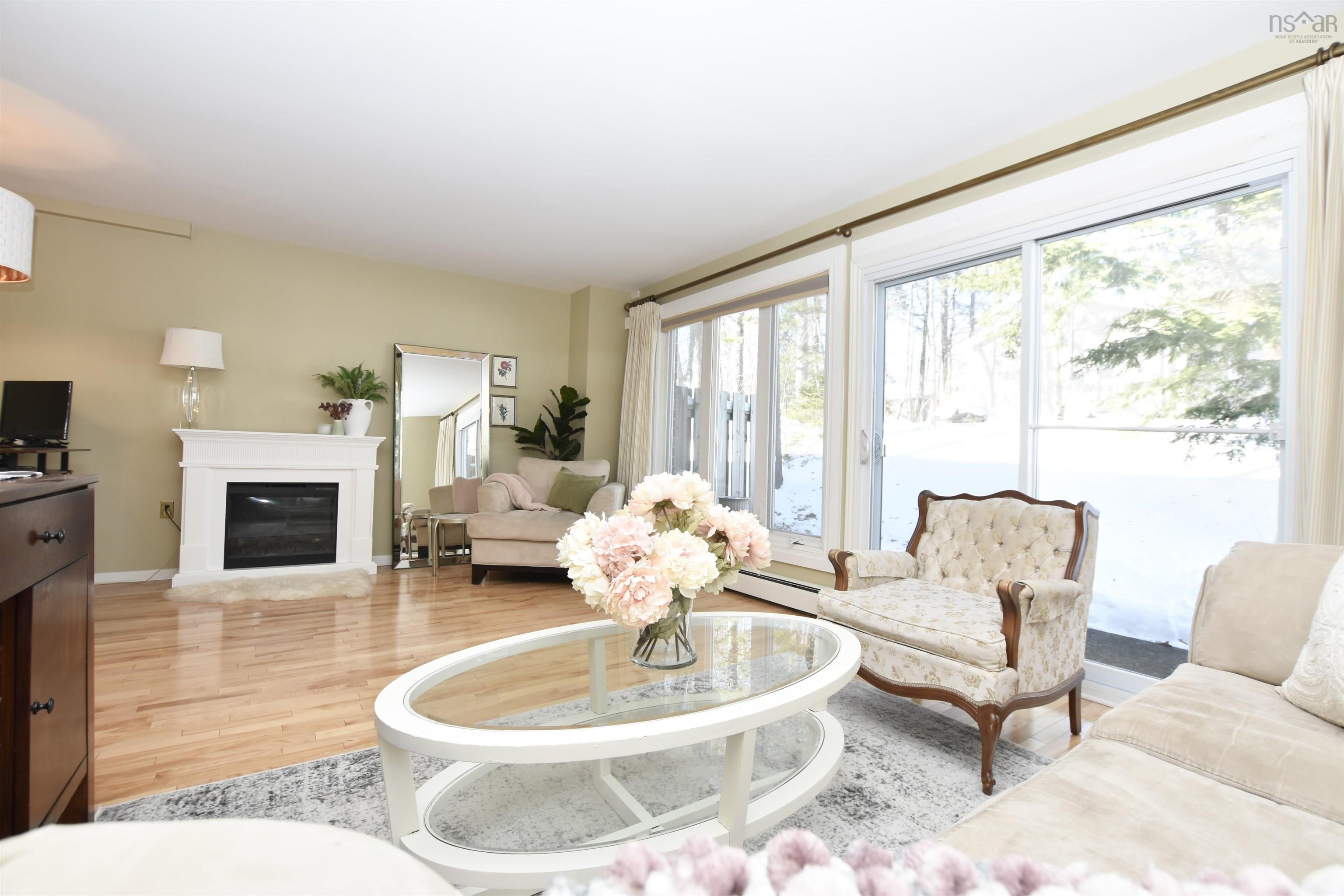 $399,900.00: 15 Braeside Lane, Halifax