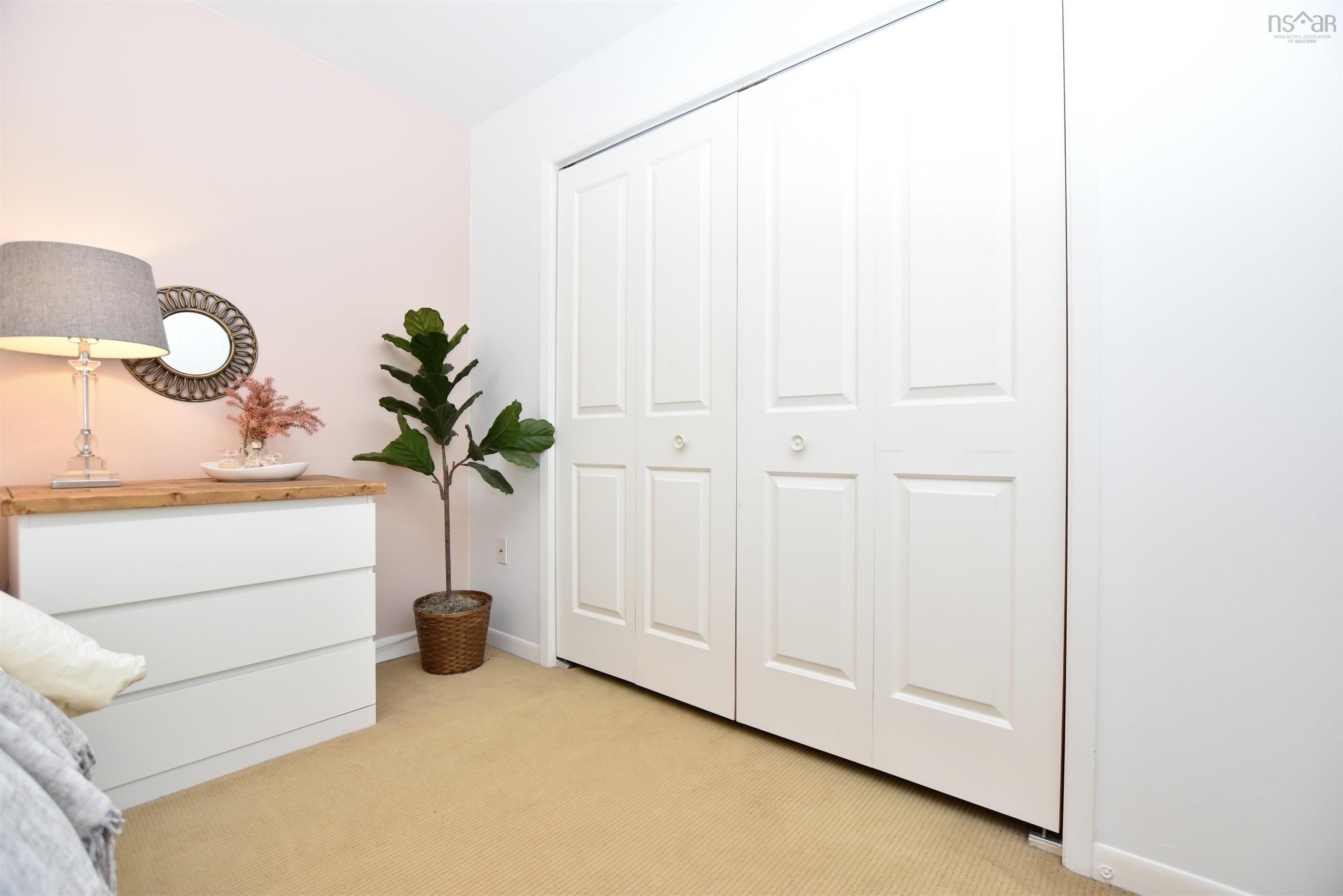 $399,900.00: 15 Braeside Lane, Halifax