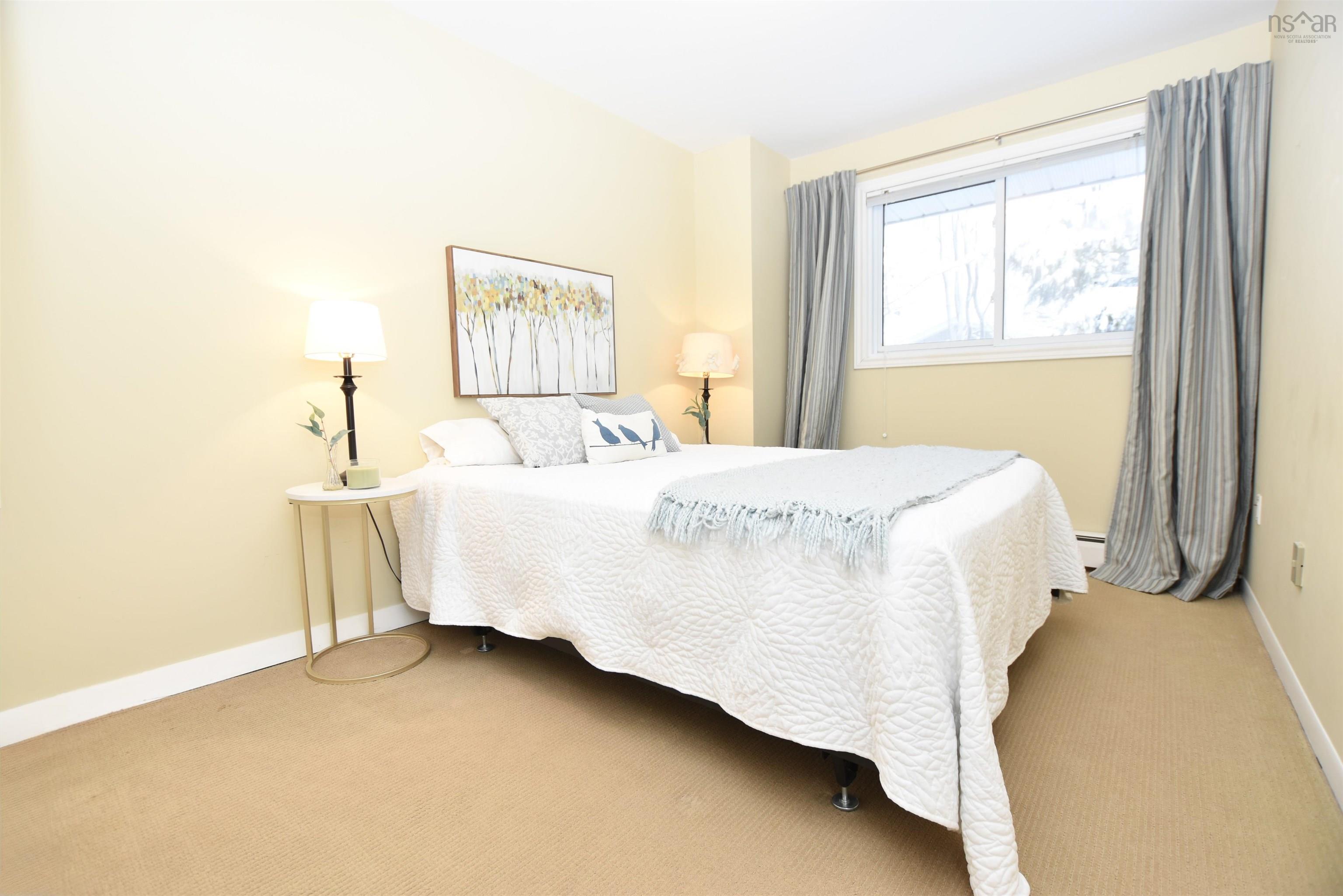 $399,900.00: 15 Braeside Lane, Halifax