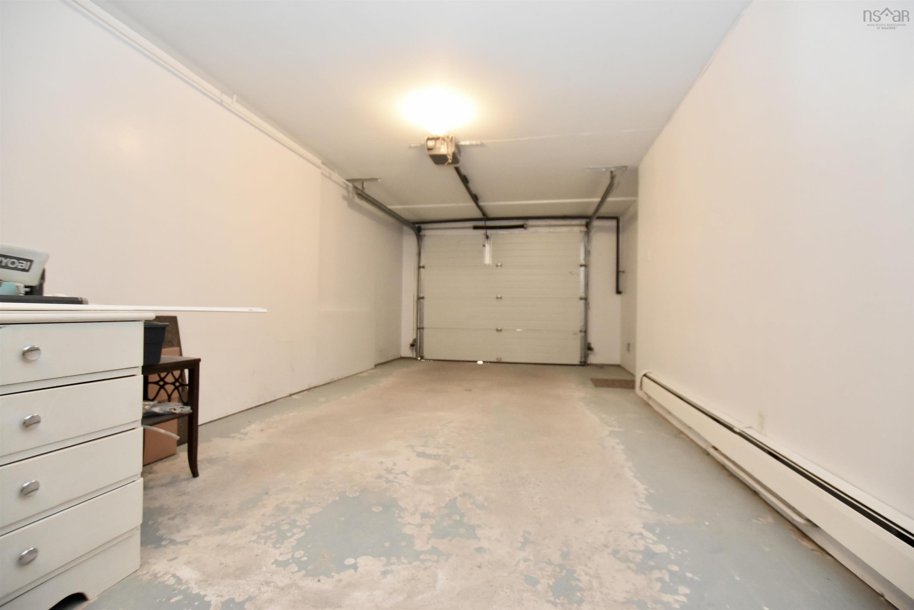 $399,900.00: 15 Braeside Lane, Halifax