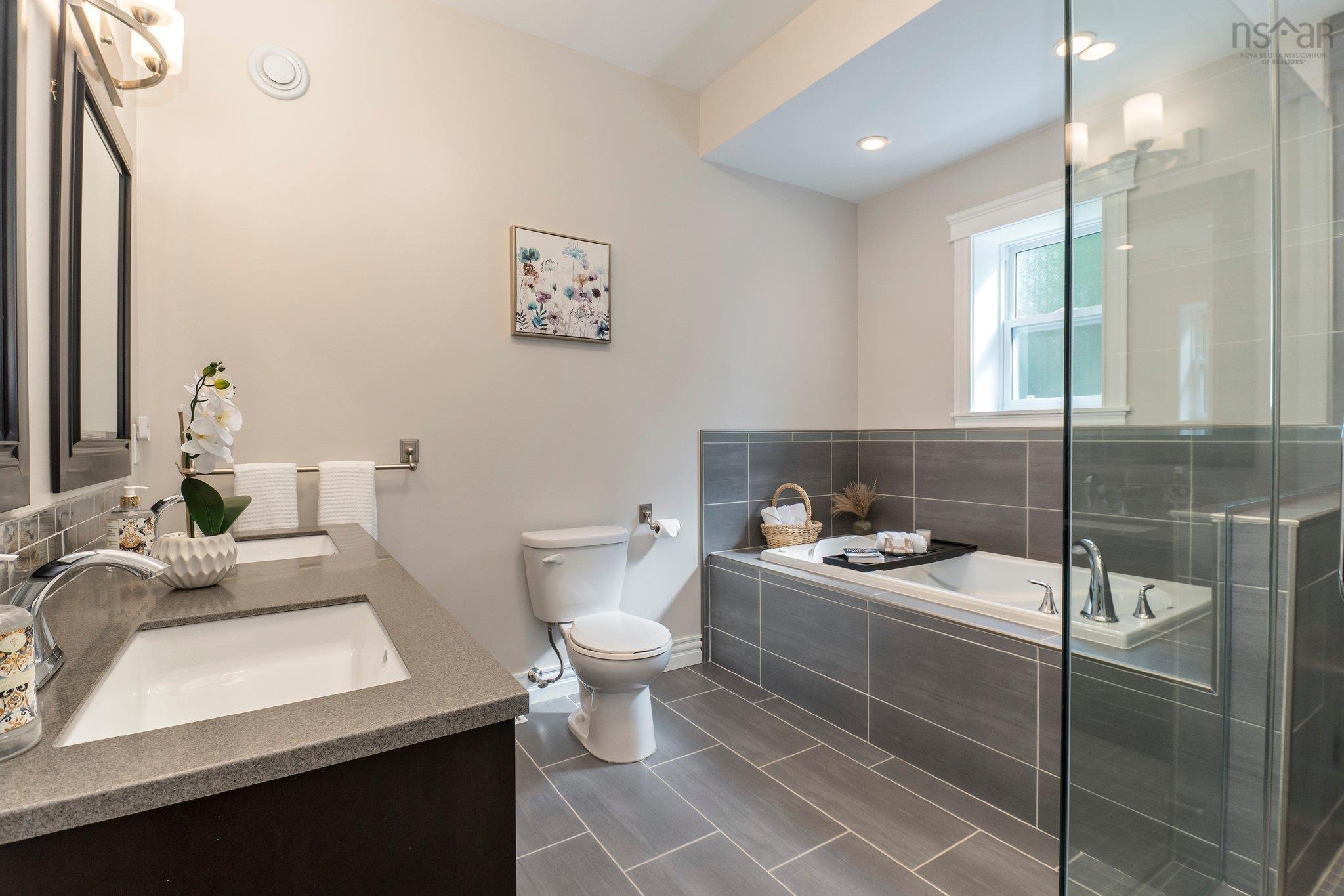 $997,900.00: 331 Masons Point Road, Head Of St. Margarets Bay