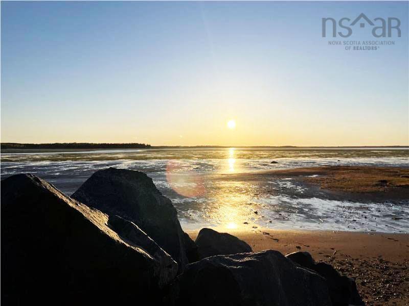 $210,000.00: 40 Jacksons Point Road, Tidnish Bridge