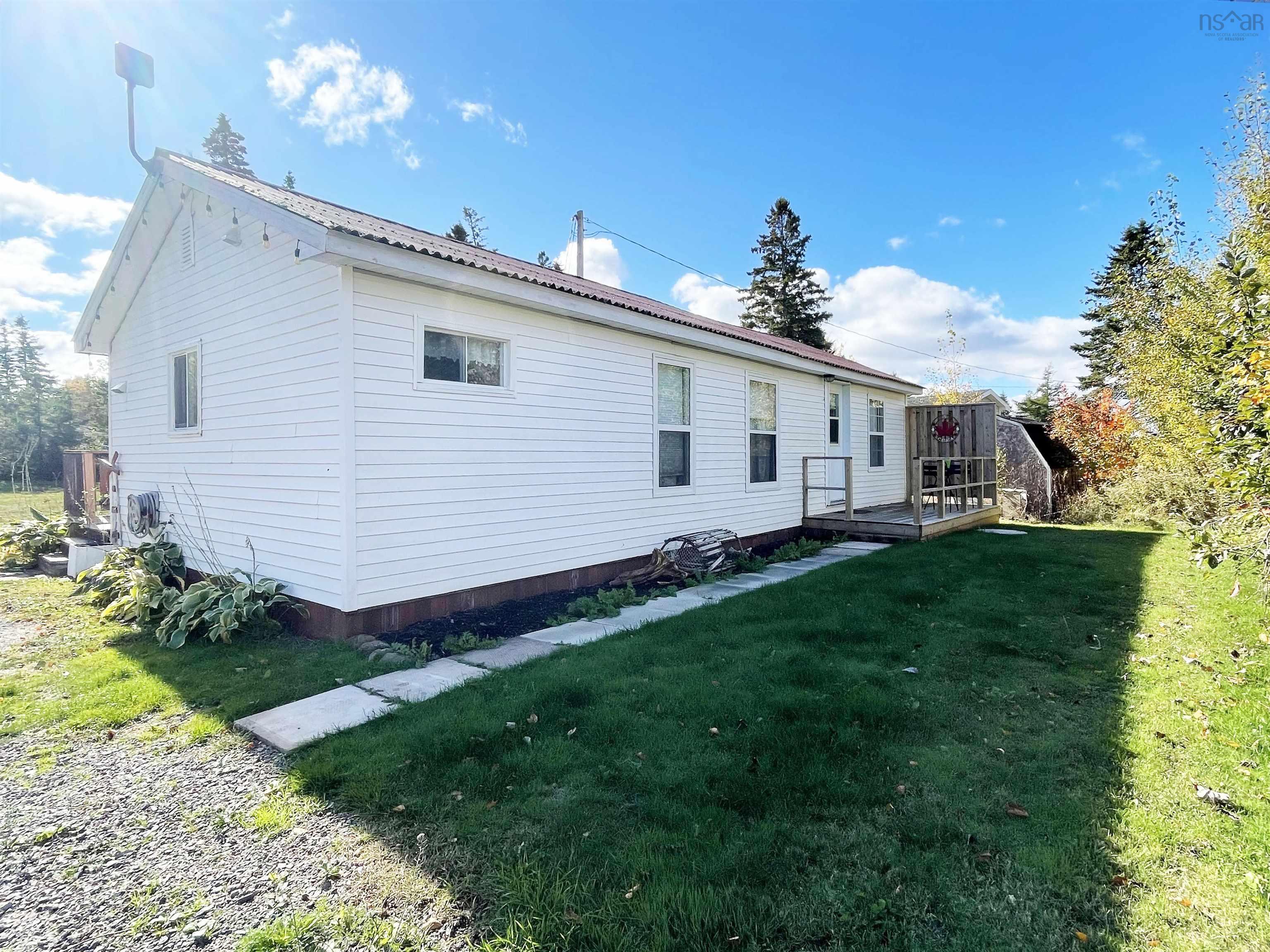 $210,000.00: 40 Jackson Point Road, Tidnish Bridge