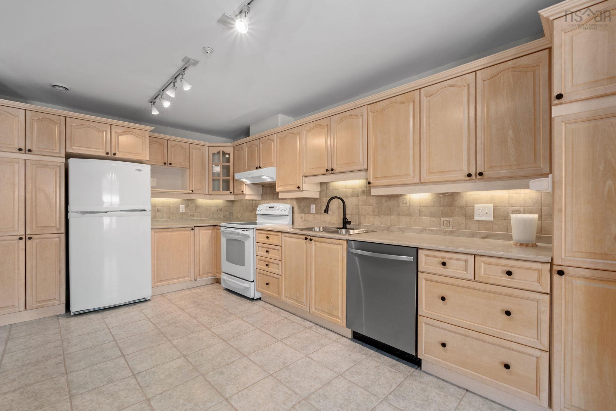 $499,900.00: 503-429 Parkland Drive, Halifax