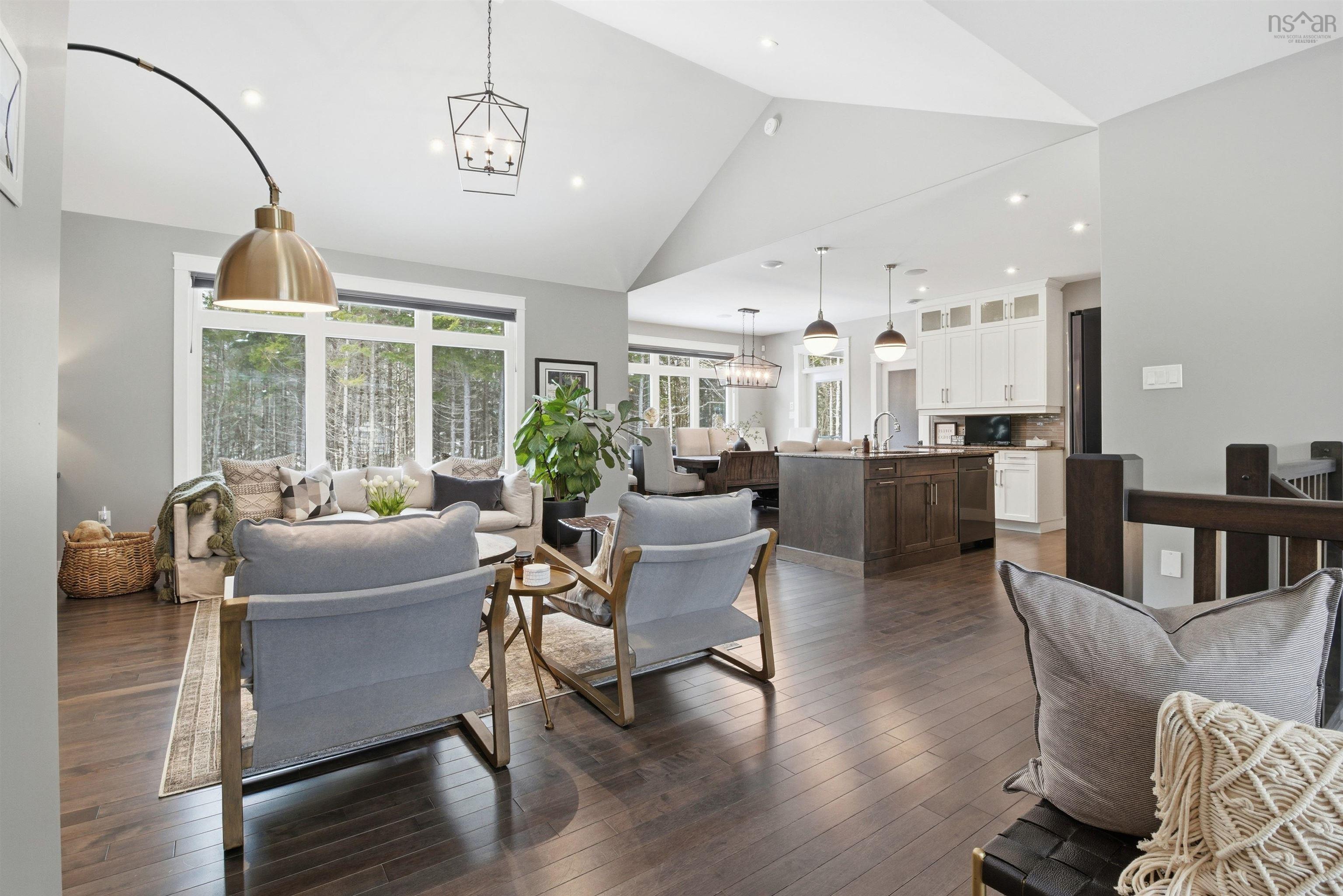 $699,900.00: 12 Poplar Way, Ardoise