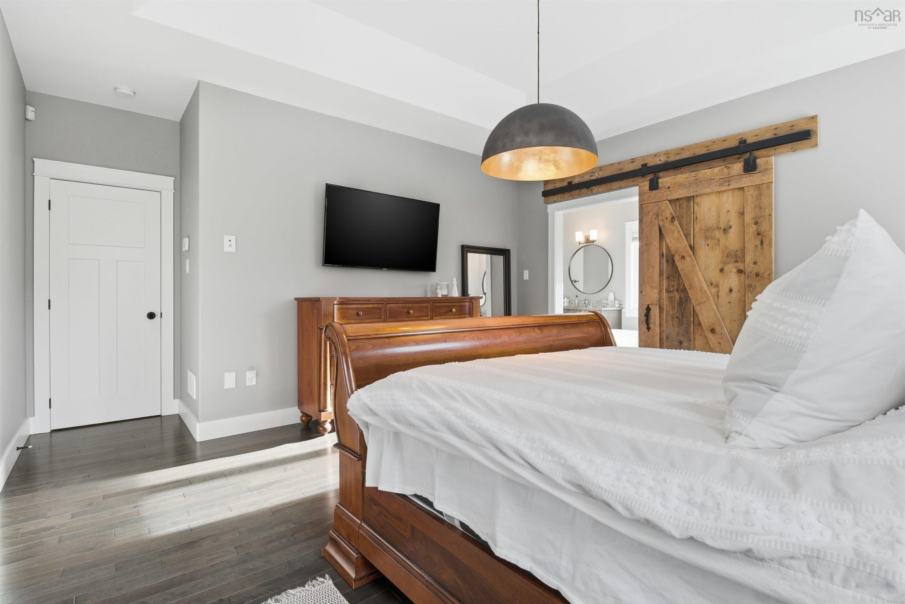 $699,900.00: 12 Poplar Way, Ardoise