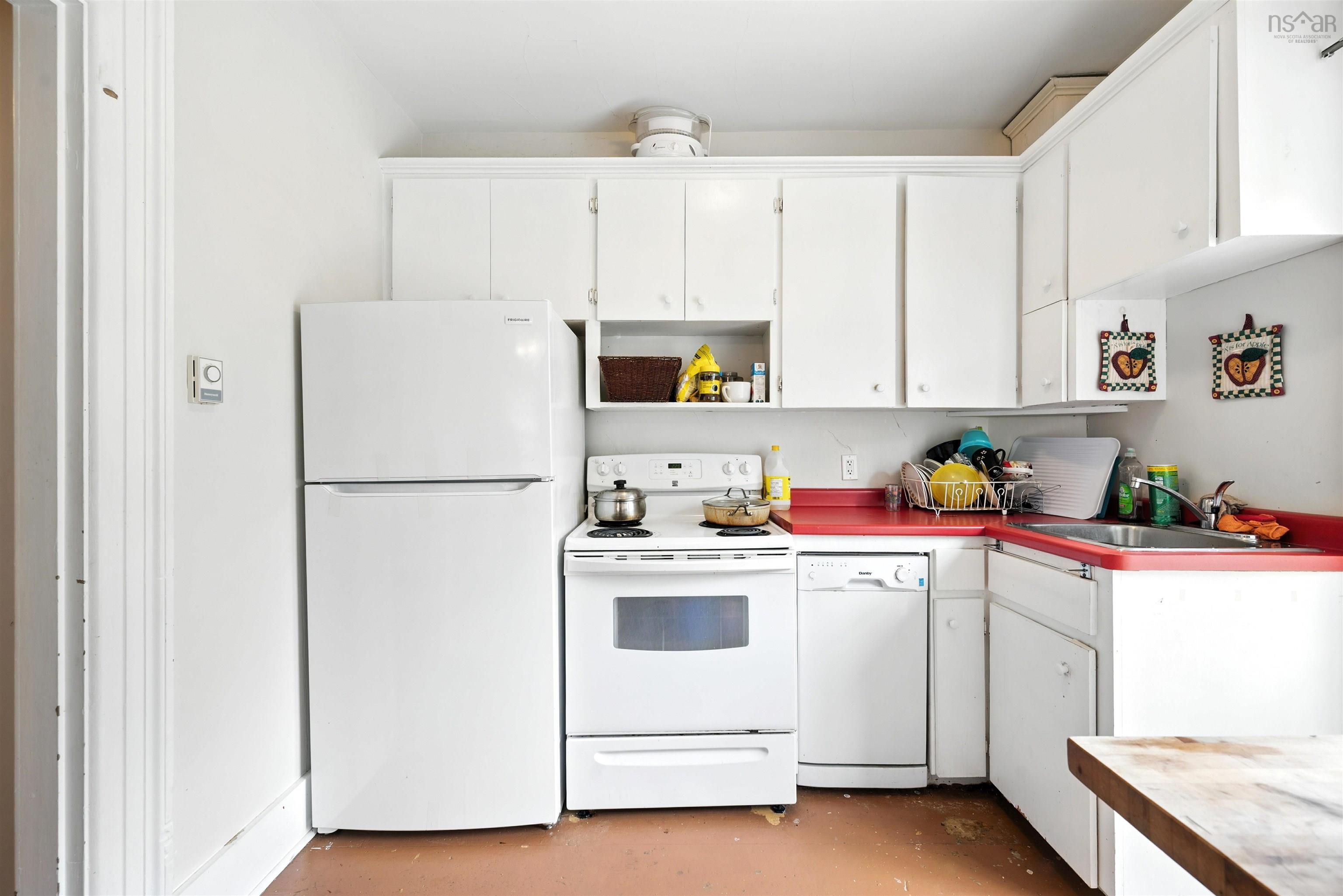 $679,000.00: 424 Main Street, Mahone Bay