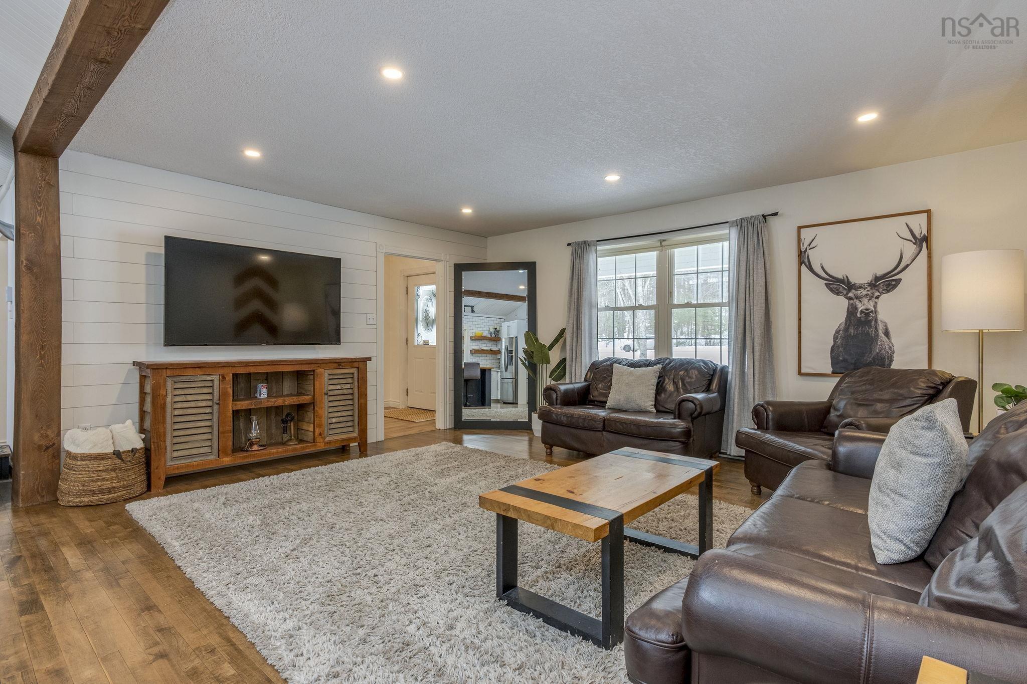 $689,900.00: 2923 Borden Street, Coldbrook