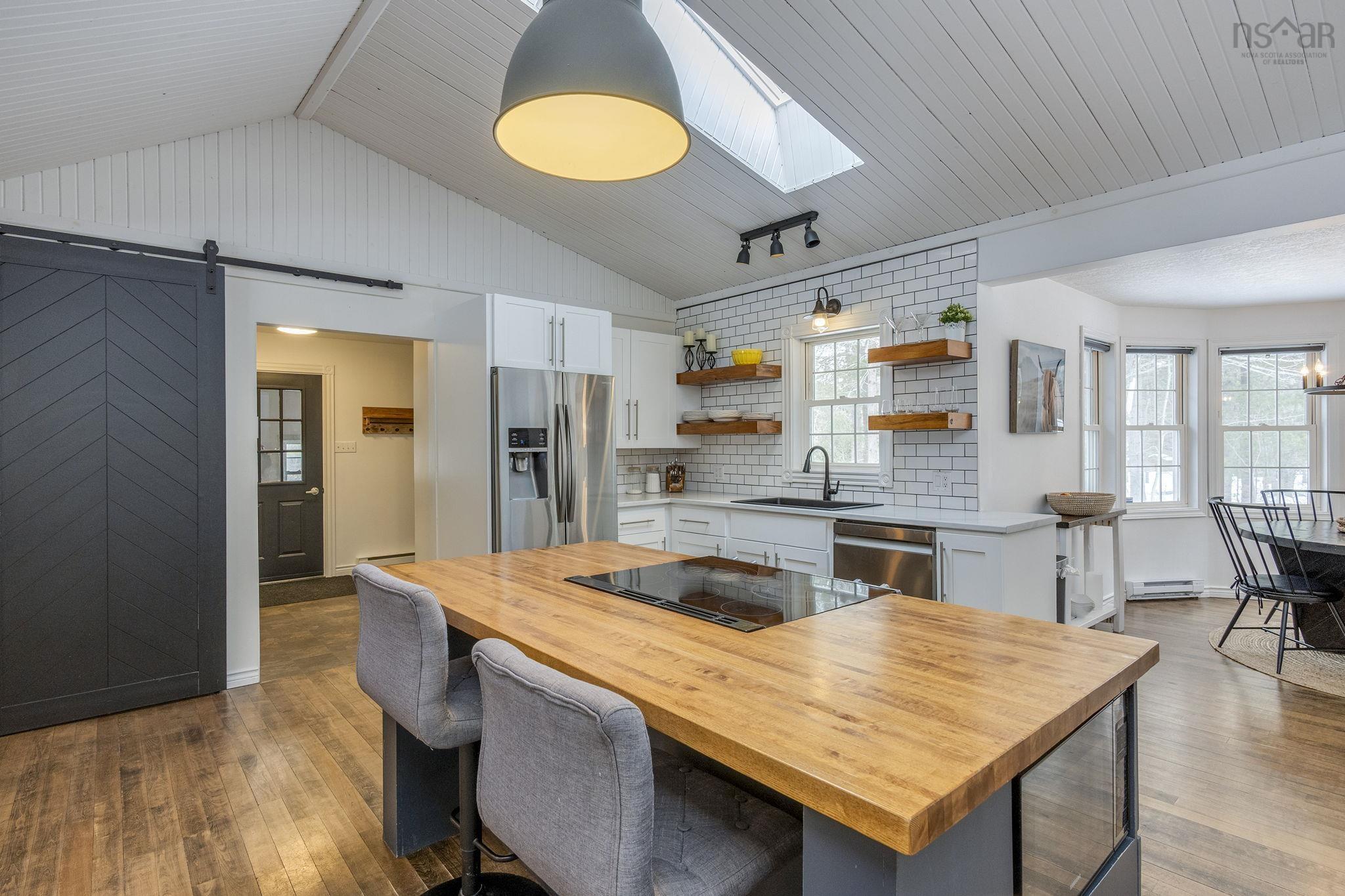 $689,900.00: 2923 Borden Street, Coldbrook