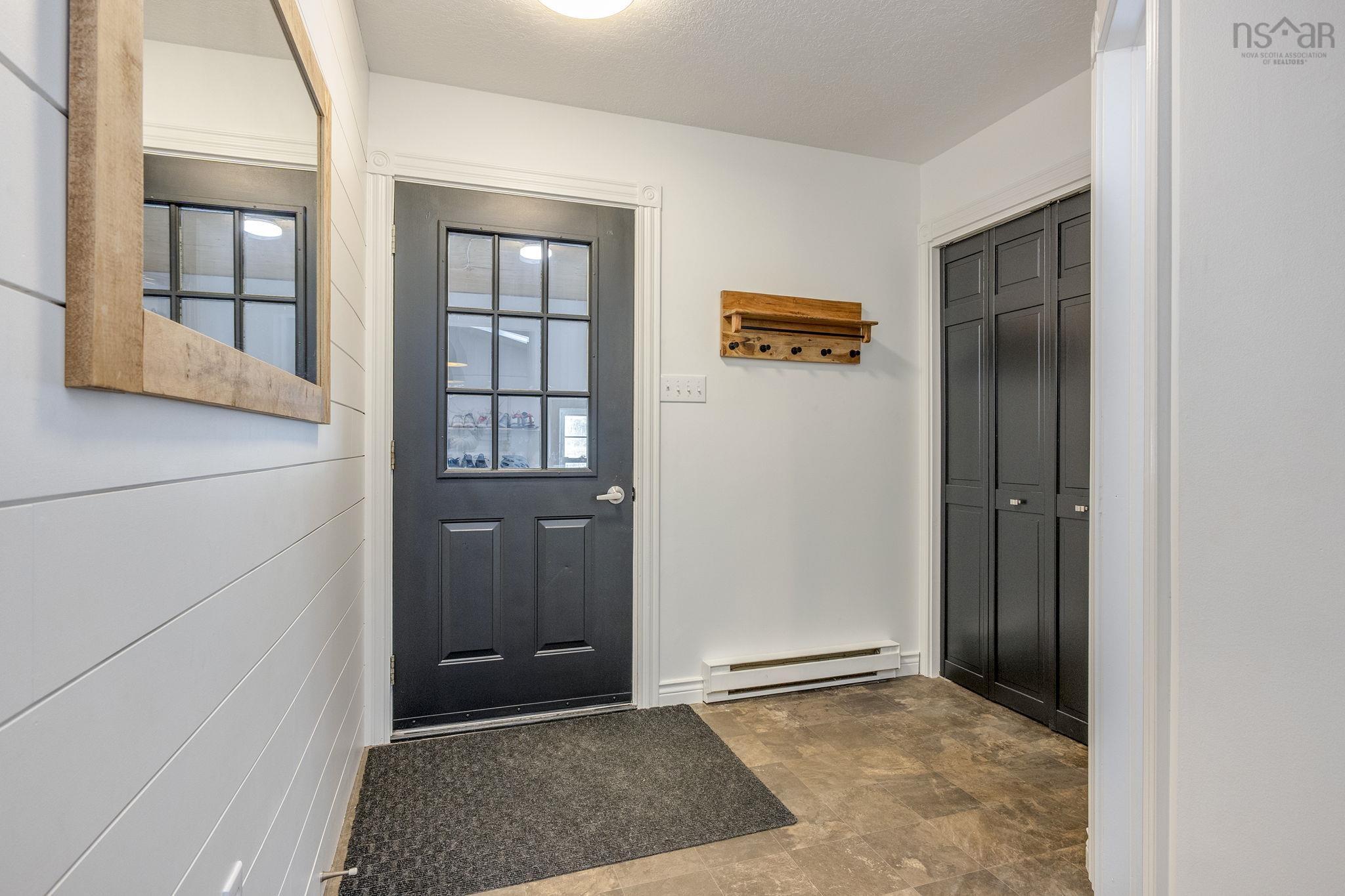 $689,900.00: 2923 Borden Street, Coldbrook