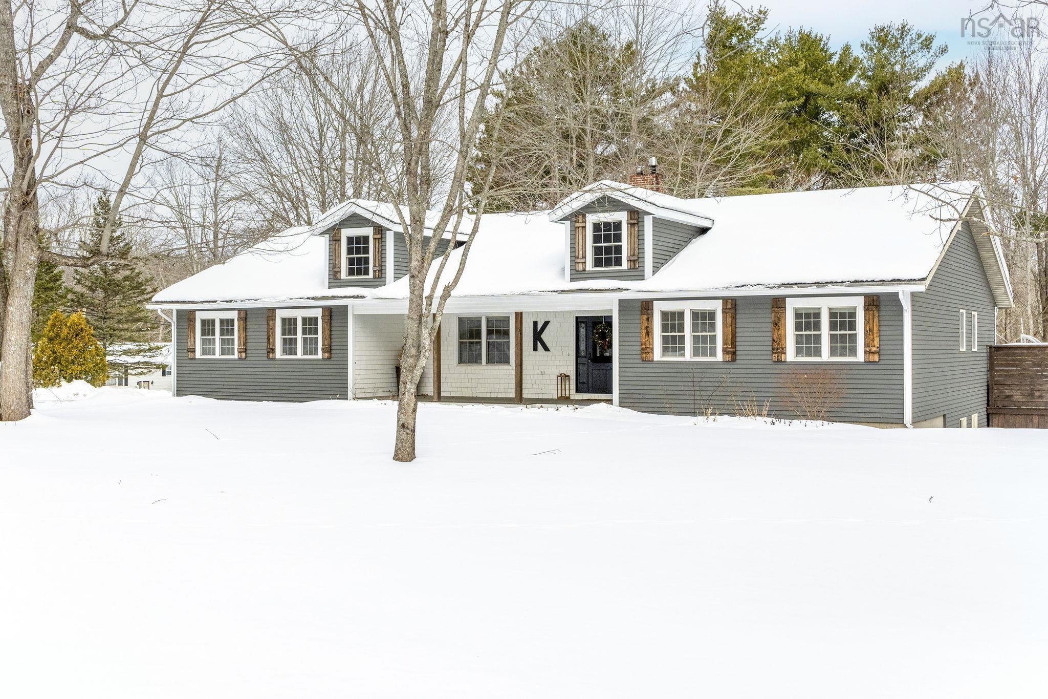 $689,900.00: 2923 Borden Street, Coldbrook