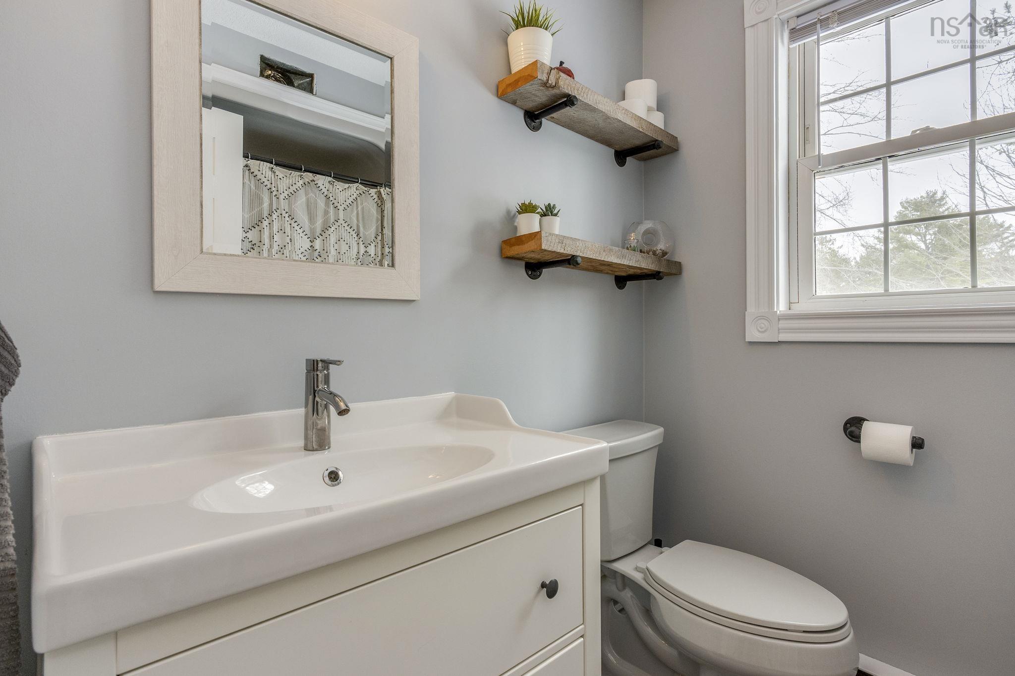 $689,900.00: 2923 Borden Street, Coldbrook