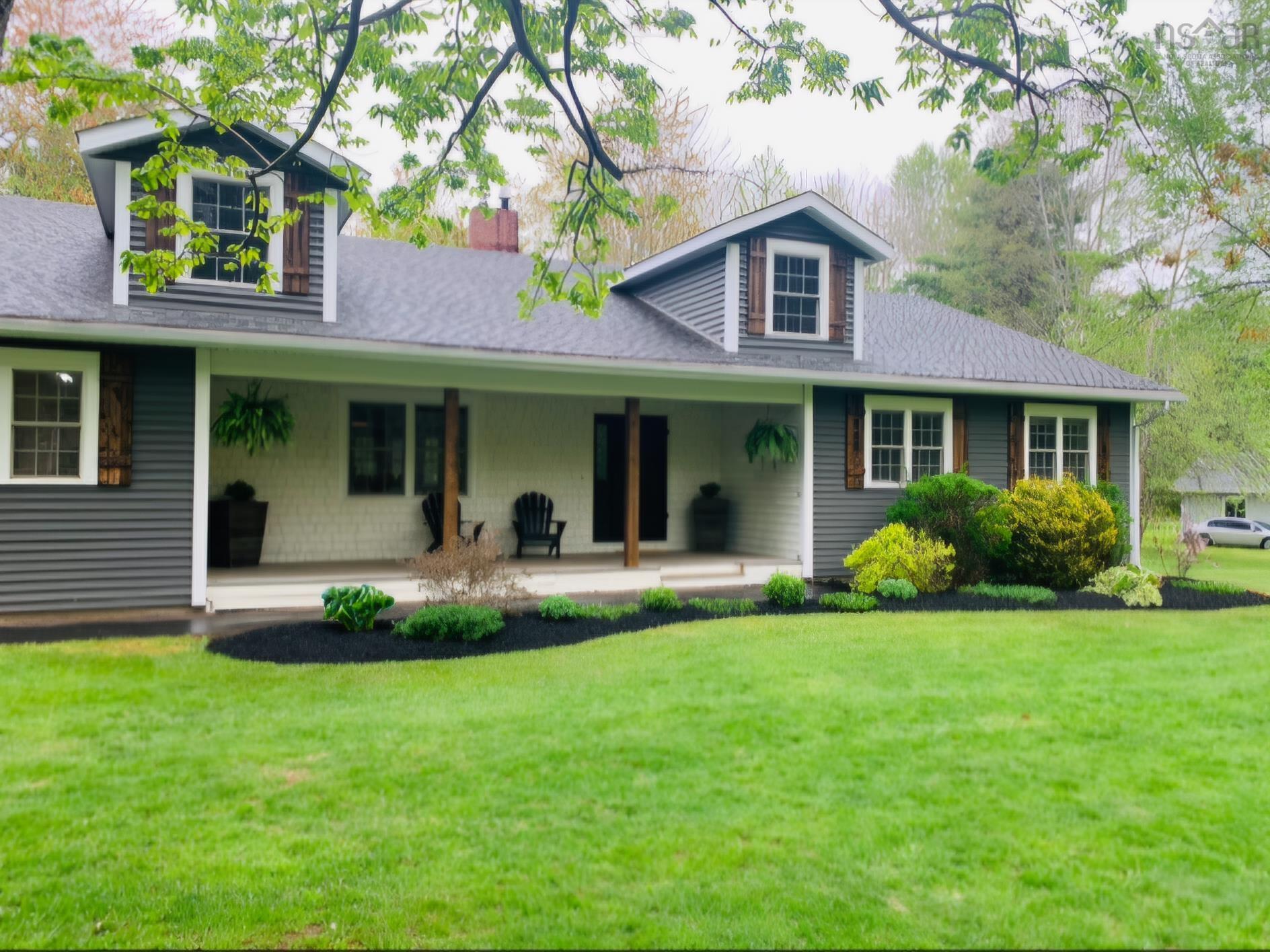 $689,900.00: 2923 Borden Street, Coldbrook