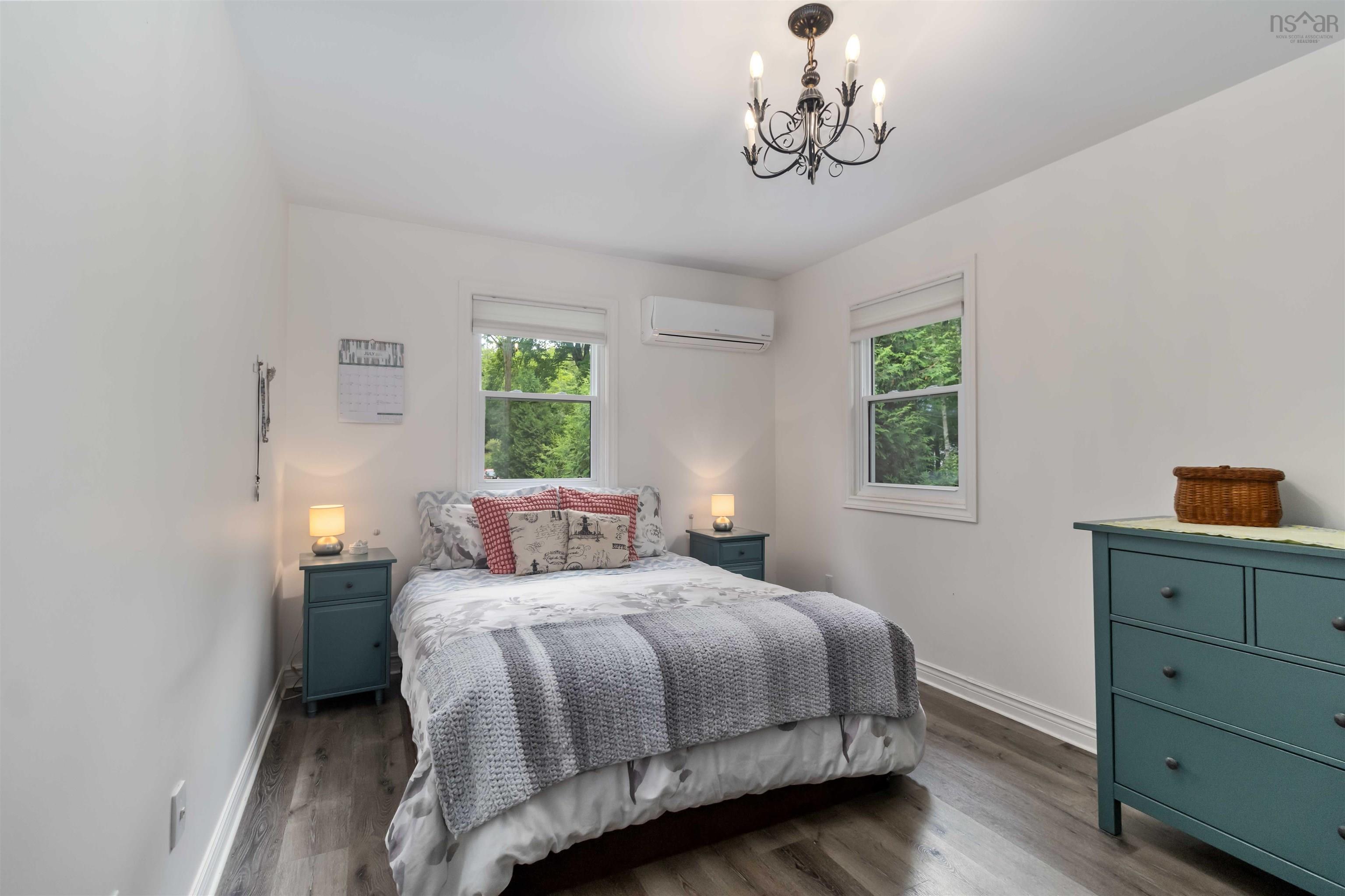 $575,000.00: 336 West Street, Milton