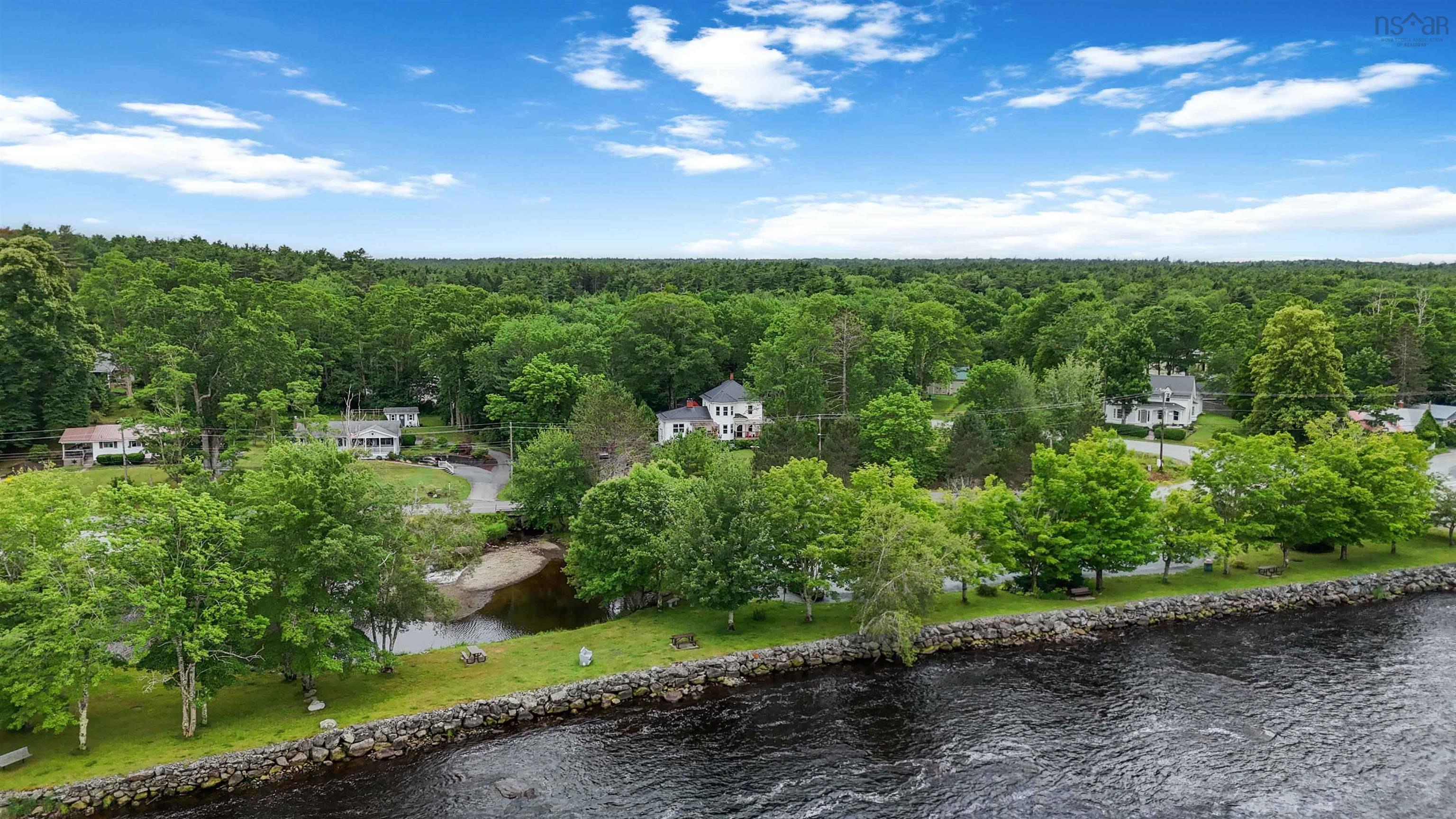 $575,000.00: 336 West Street, Milton