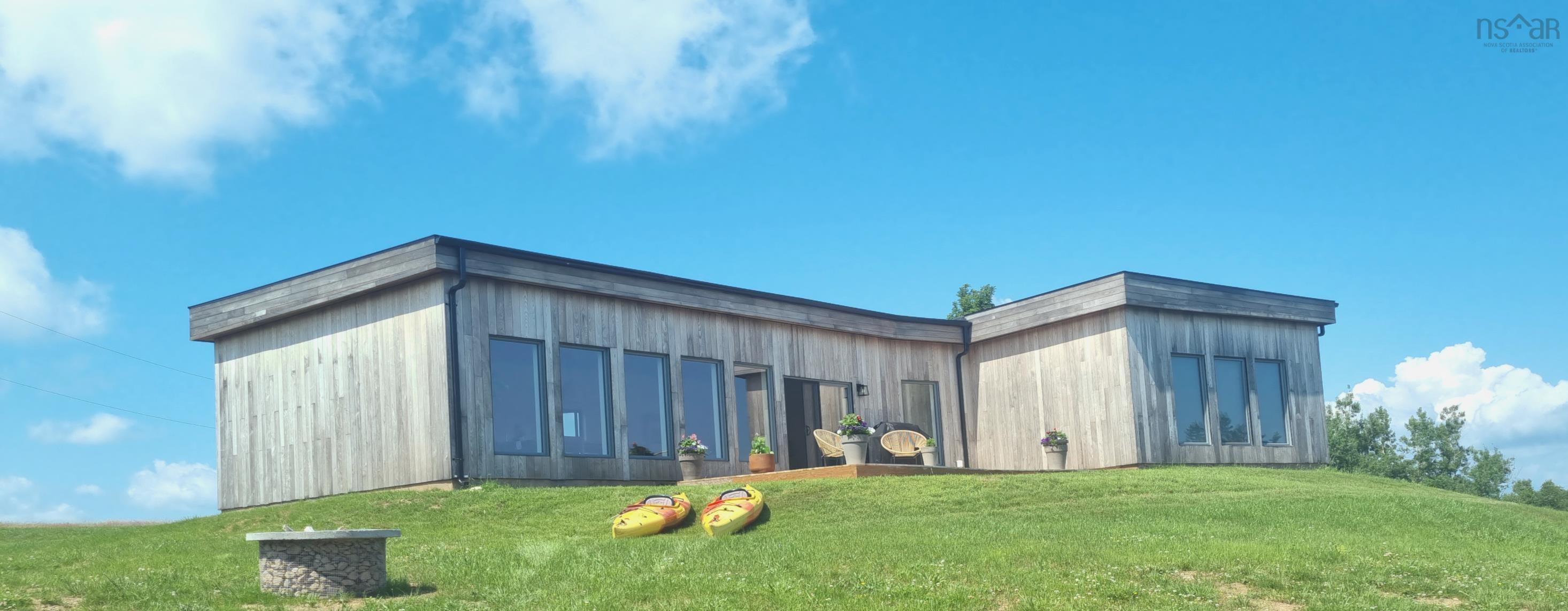 $545,900.00: 1494 Big Harbour Island, Big Harbour Island