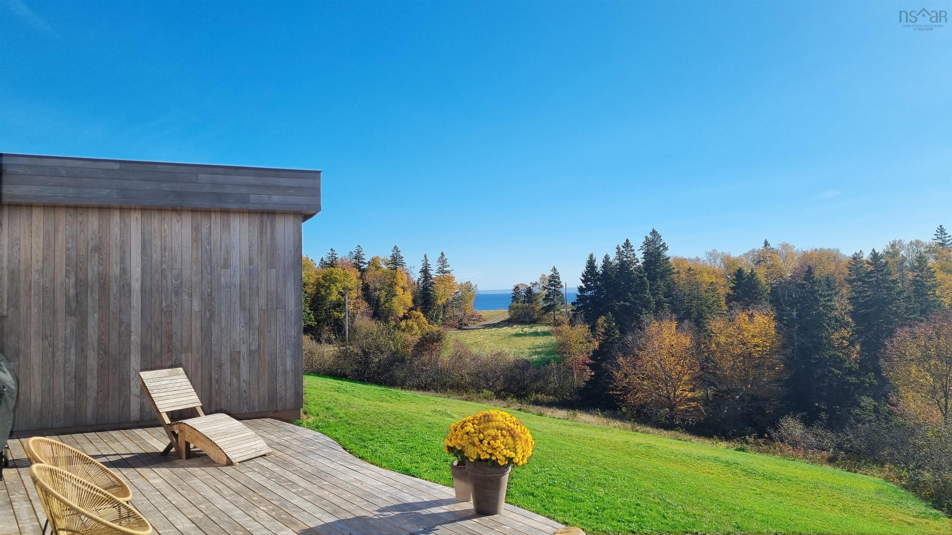 $545,900.00: 1494 Big Harbour Island, Big Harbour Island