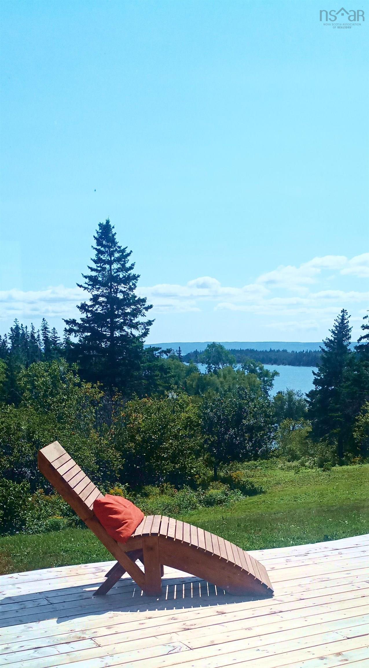 $545,900.00: 1494 Big Harbour Island, Big Harbour Island