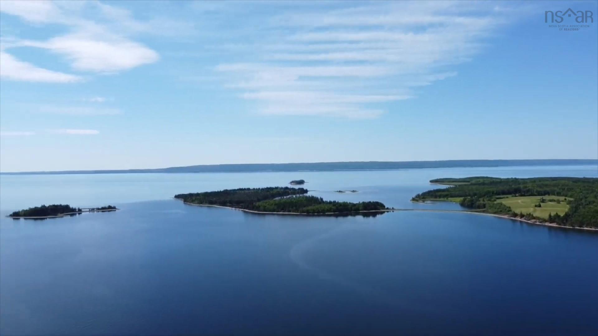 $545,900.00: 1494 Big Harbour Island, Big Harbour Island