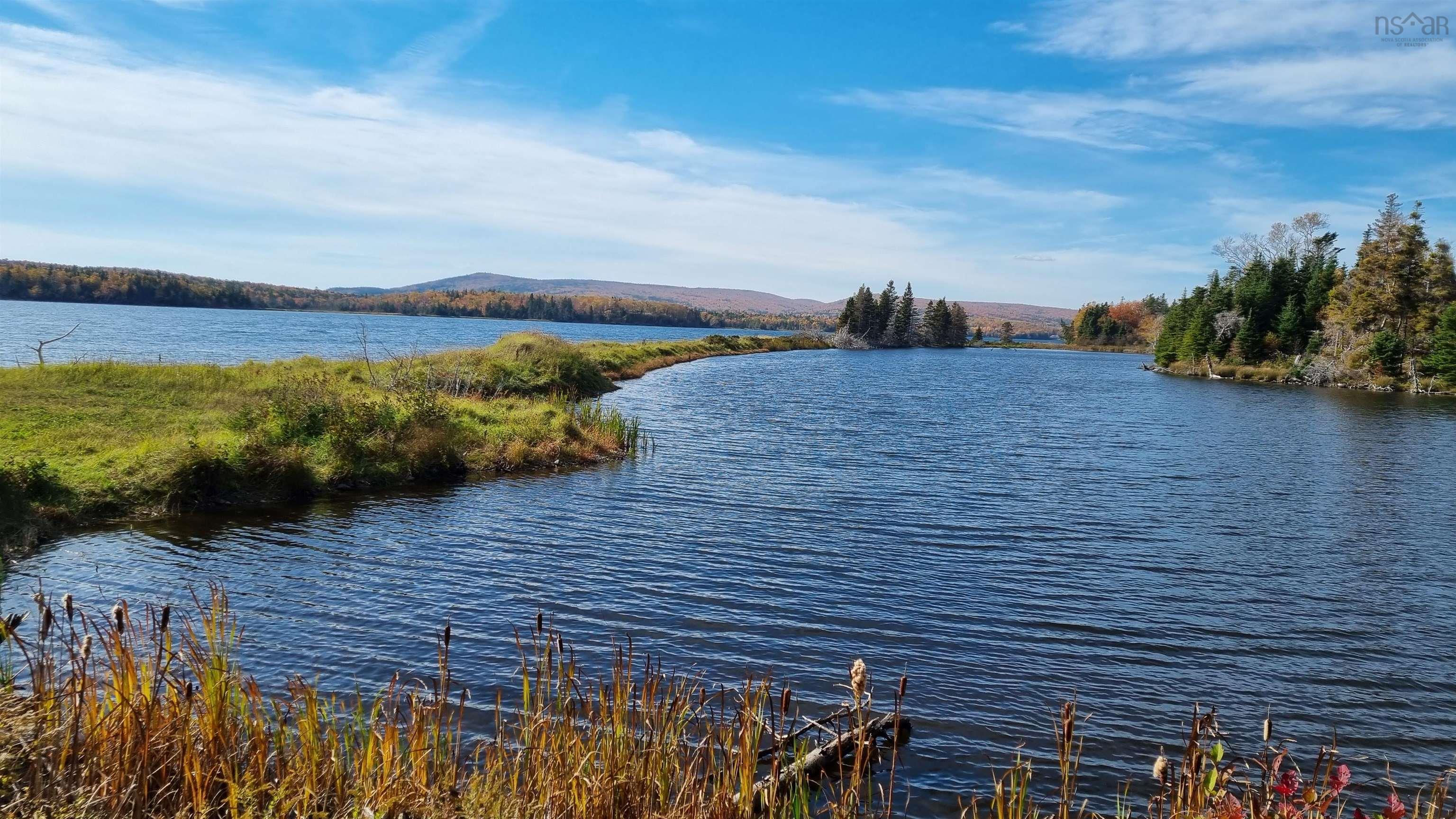 $545,900.00: 1494 Big Harbour Island, Big Harbour Island