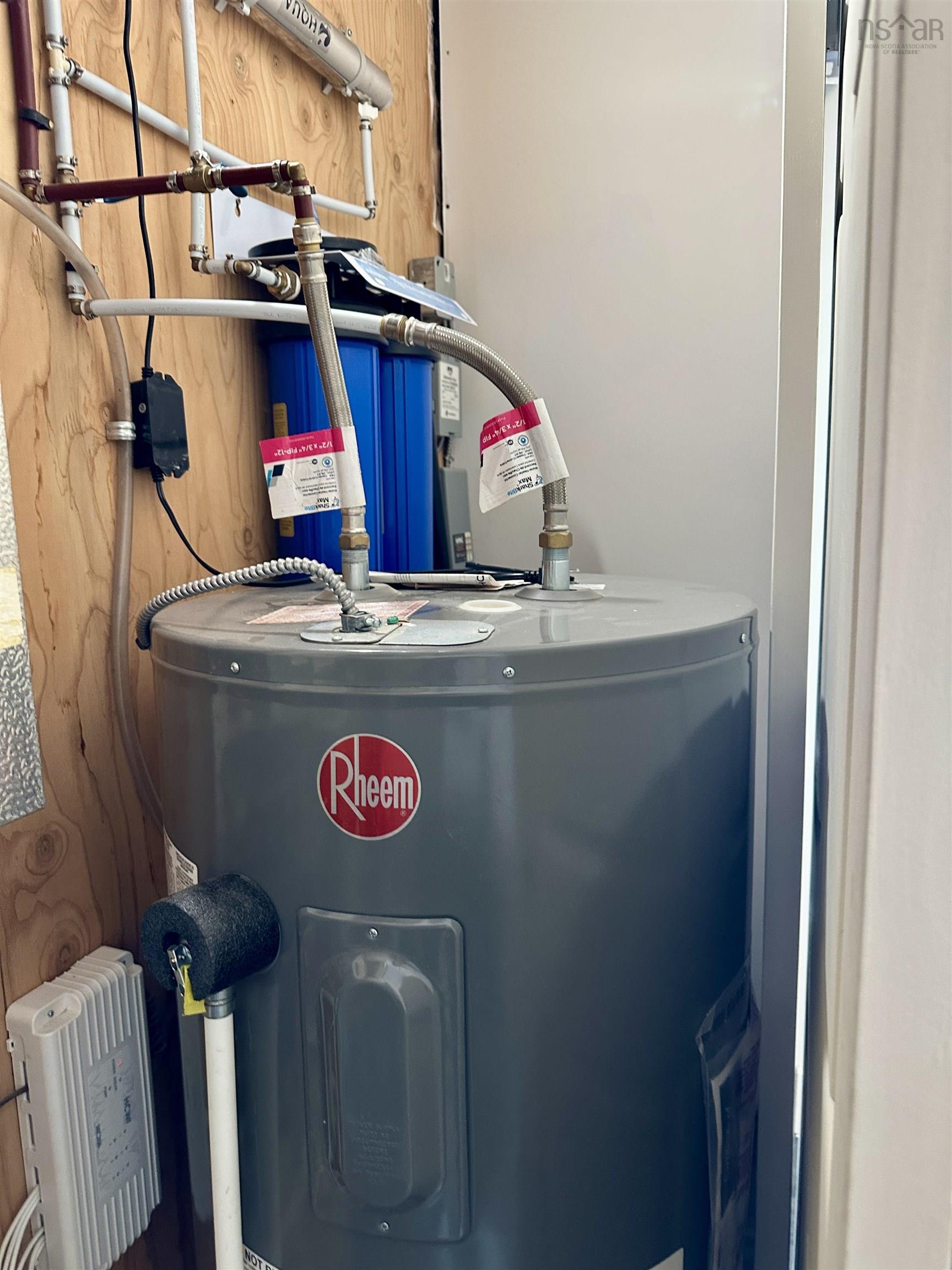 $545,900.00: 1494 Big Harbour Island, Big Harbour Island