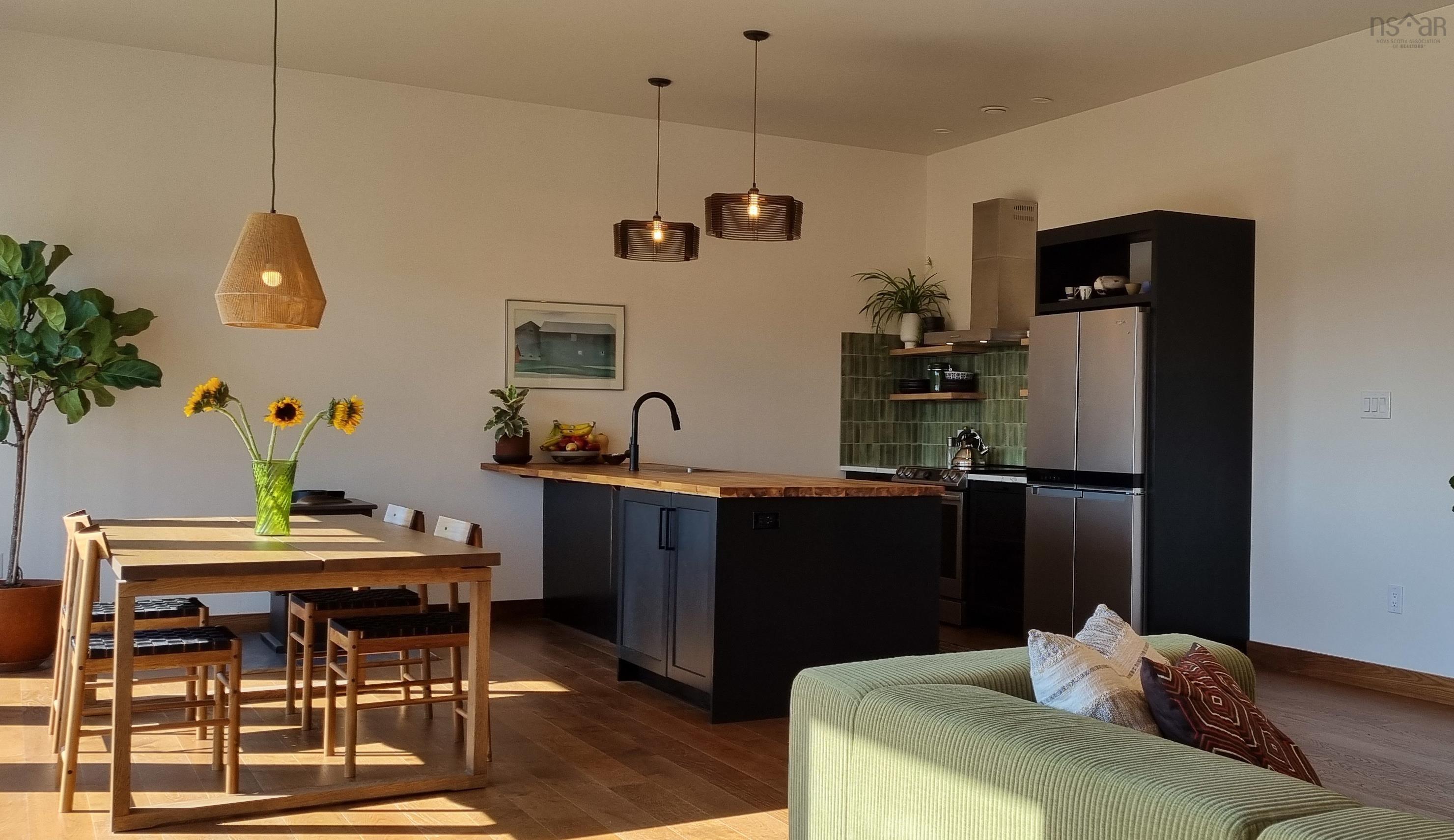 $545,900.00: 1494 Big Harbour Island, Big Harbour Island