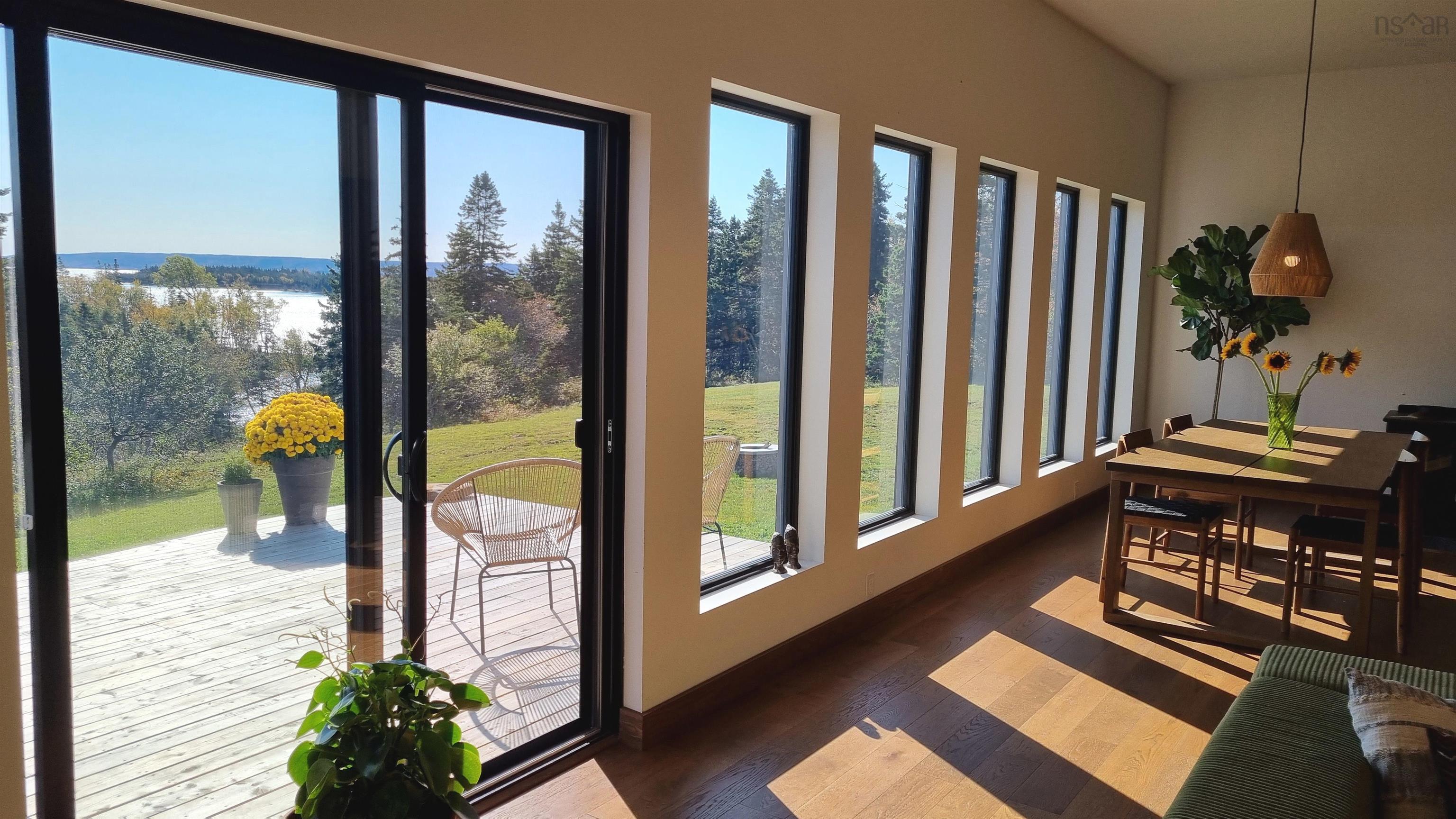 $545,900.00: 1494 Big Harbour Island, Big Harbour Island