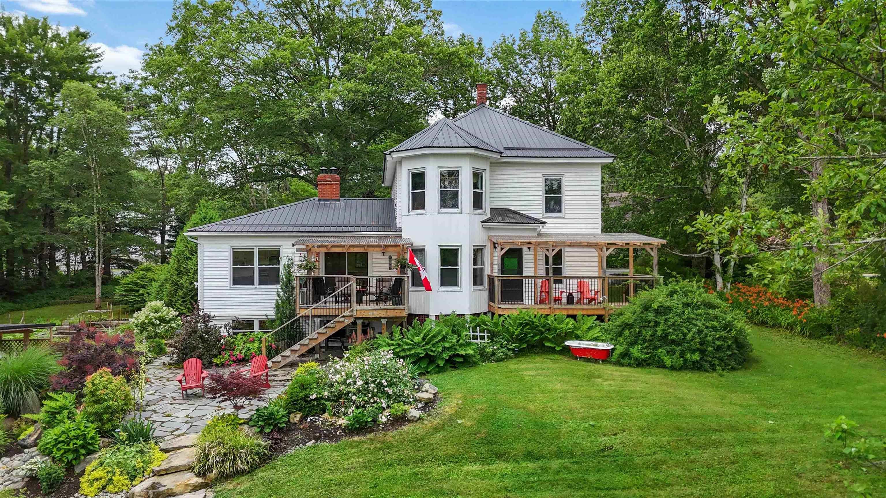 $575,000.00: 336 West Street, Milton