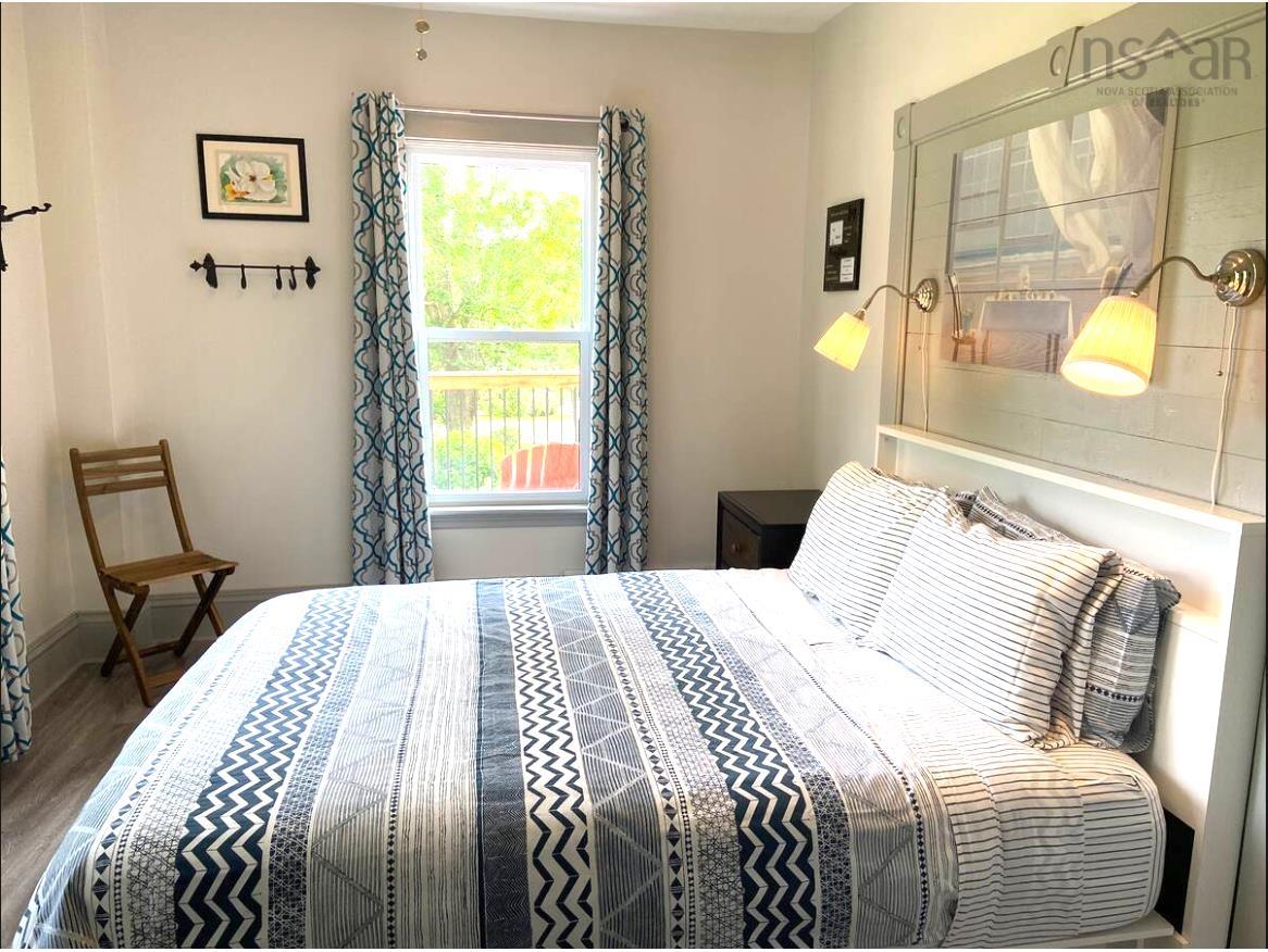 $575,000.00: 336 West Street, Milton