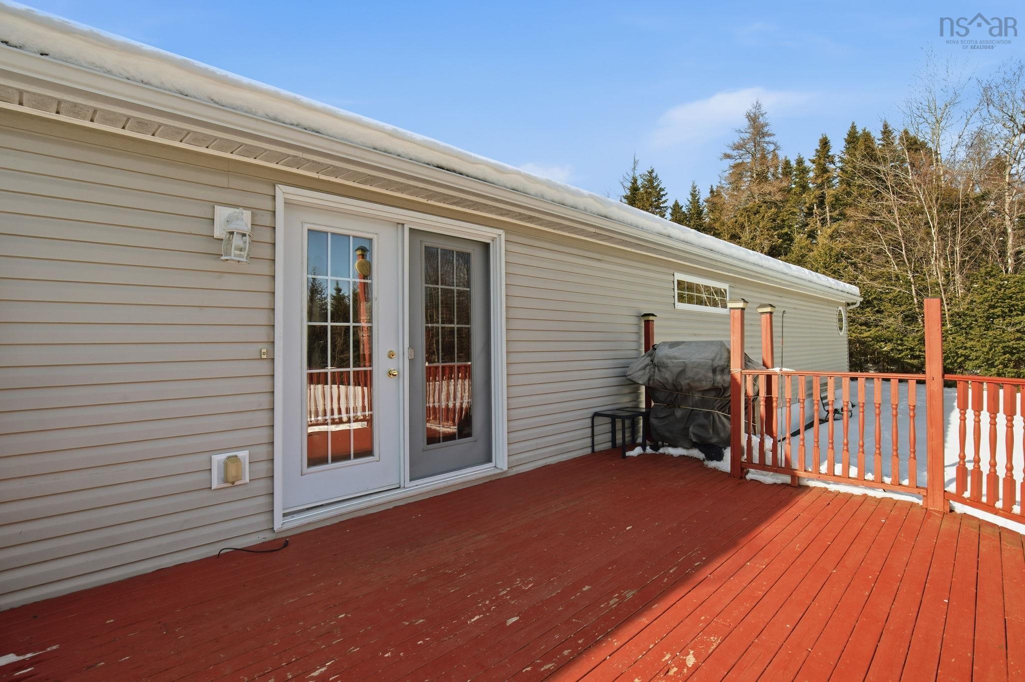 $419,900.00: 107 South Uniacke Road, South Uniacke