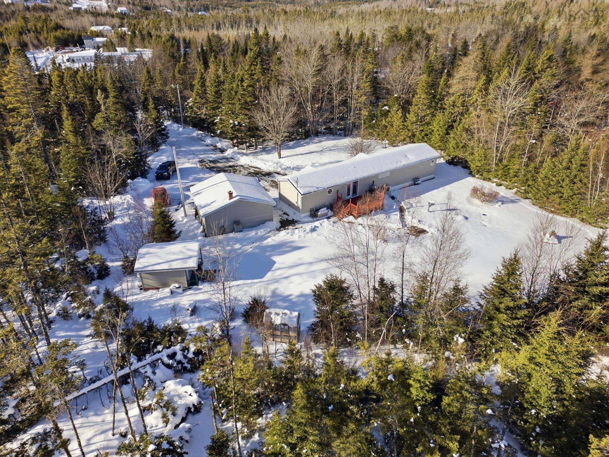 $419,900.00: 107 South Uniacke Road, South Uniacke