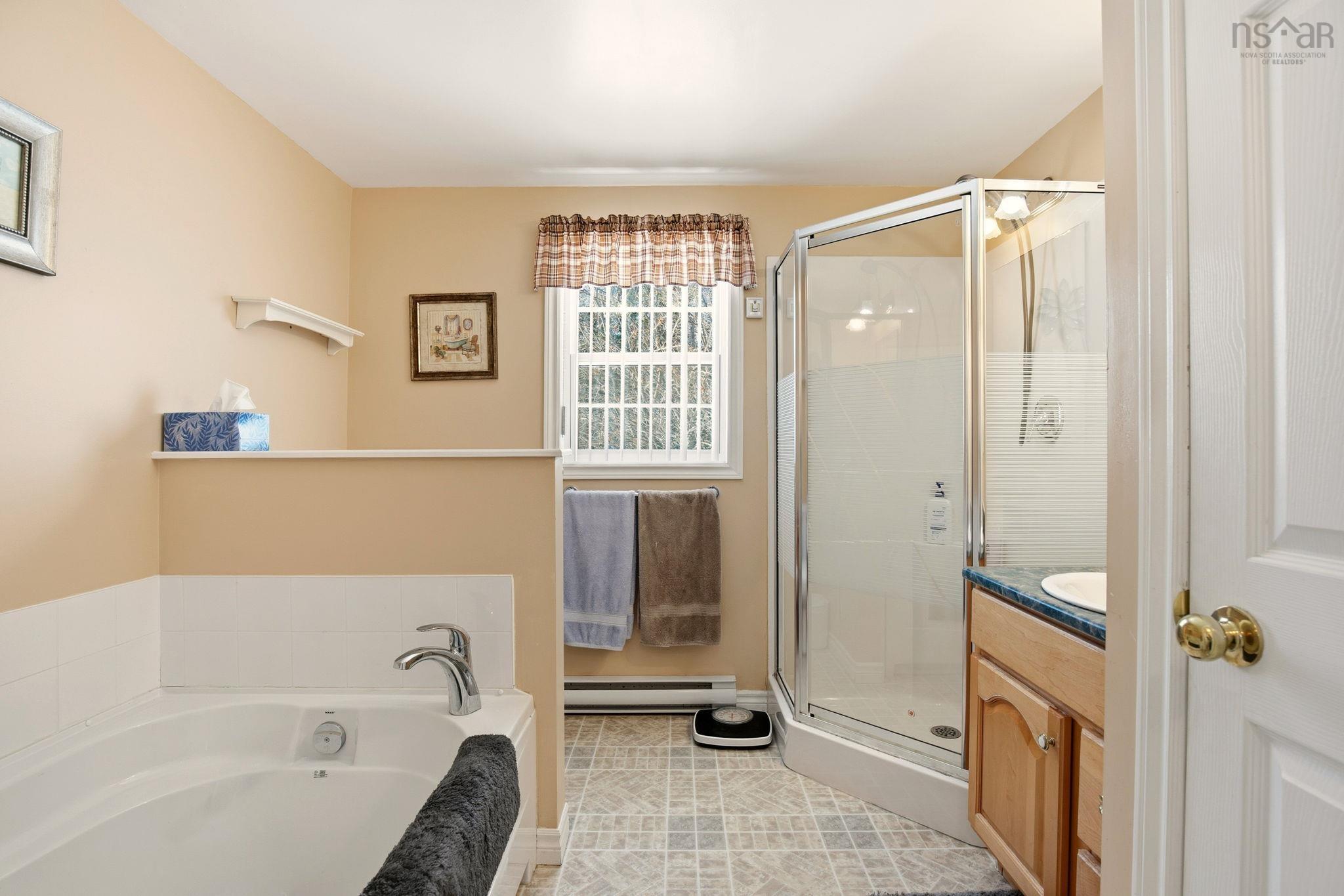 $419,900.00: 107 South Uniacke Road, South Uniacke