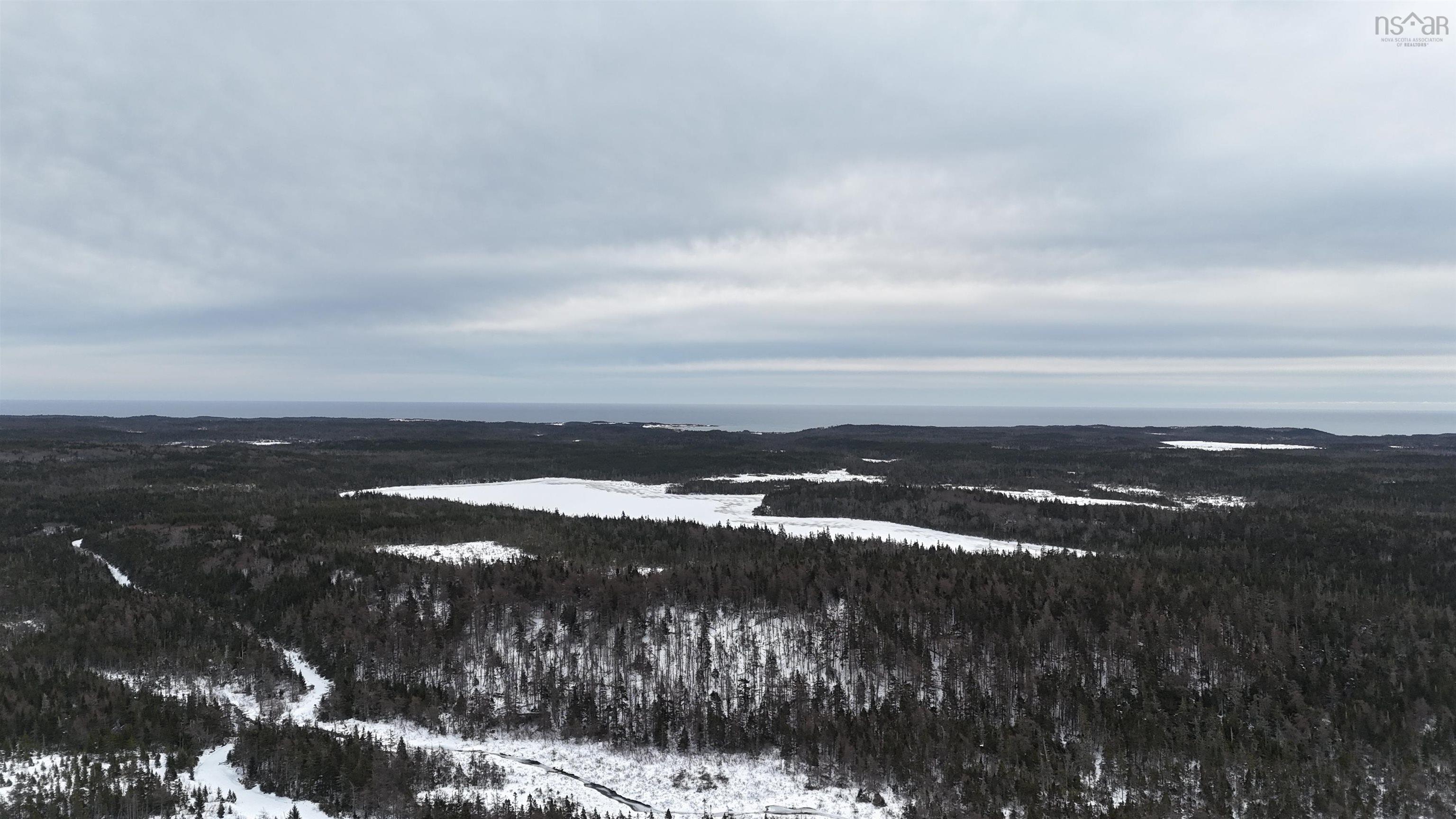 $399,000.00: 368 Acres Mackenzie Lake, Framboise