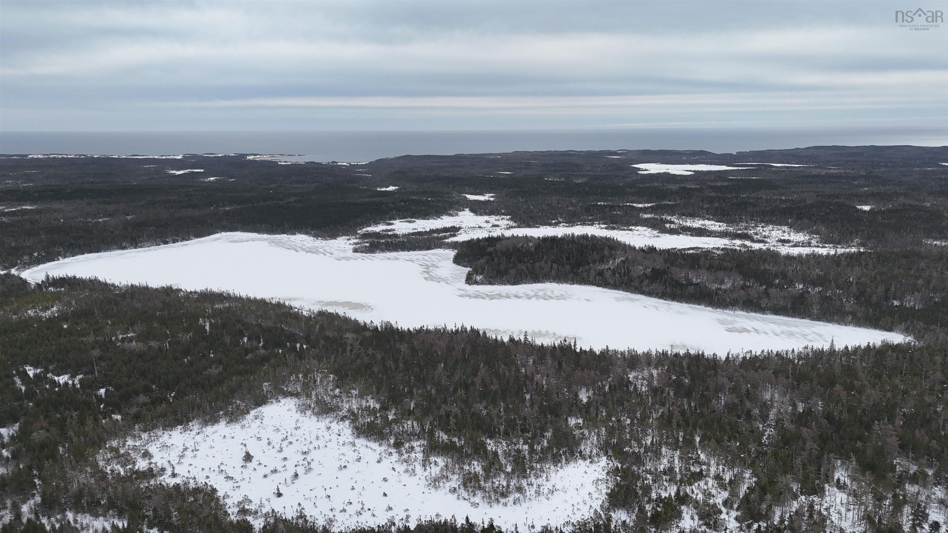 $399,000.00: 368 Acres Mackenzie Lake, Framboise