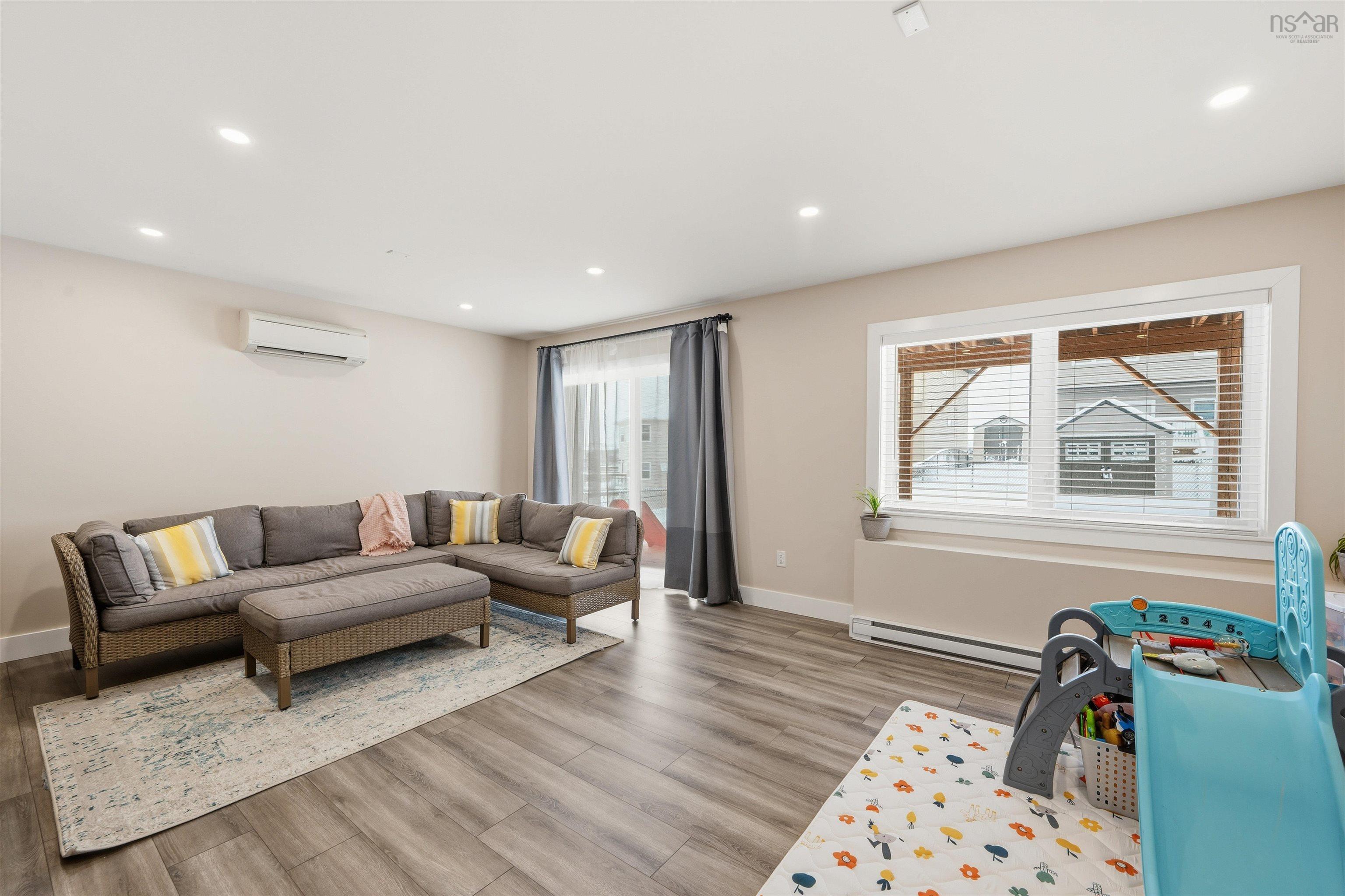 $599,900.00: 19 Thorngrove Lane, Timberlea