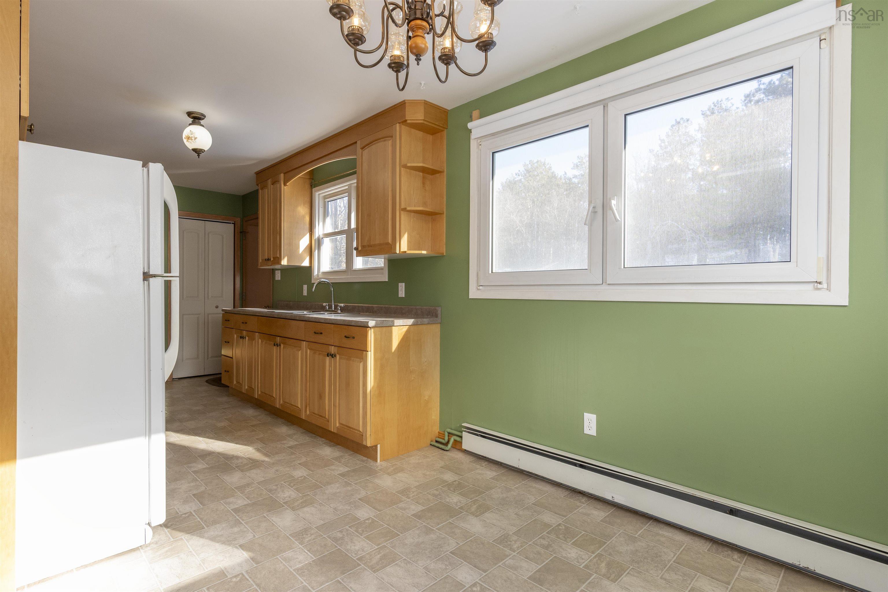 $399,900.00: 32 Aldred Road, Wilmot