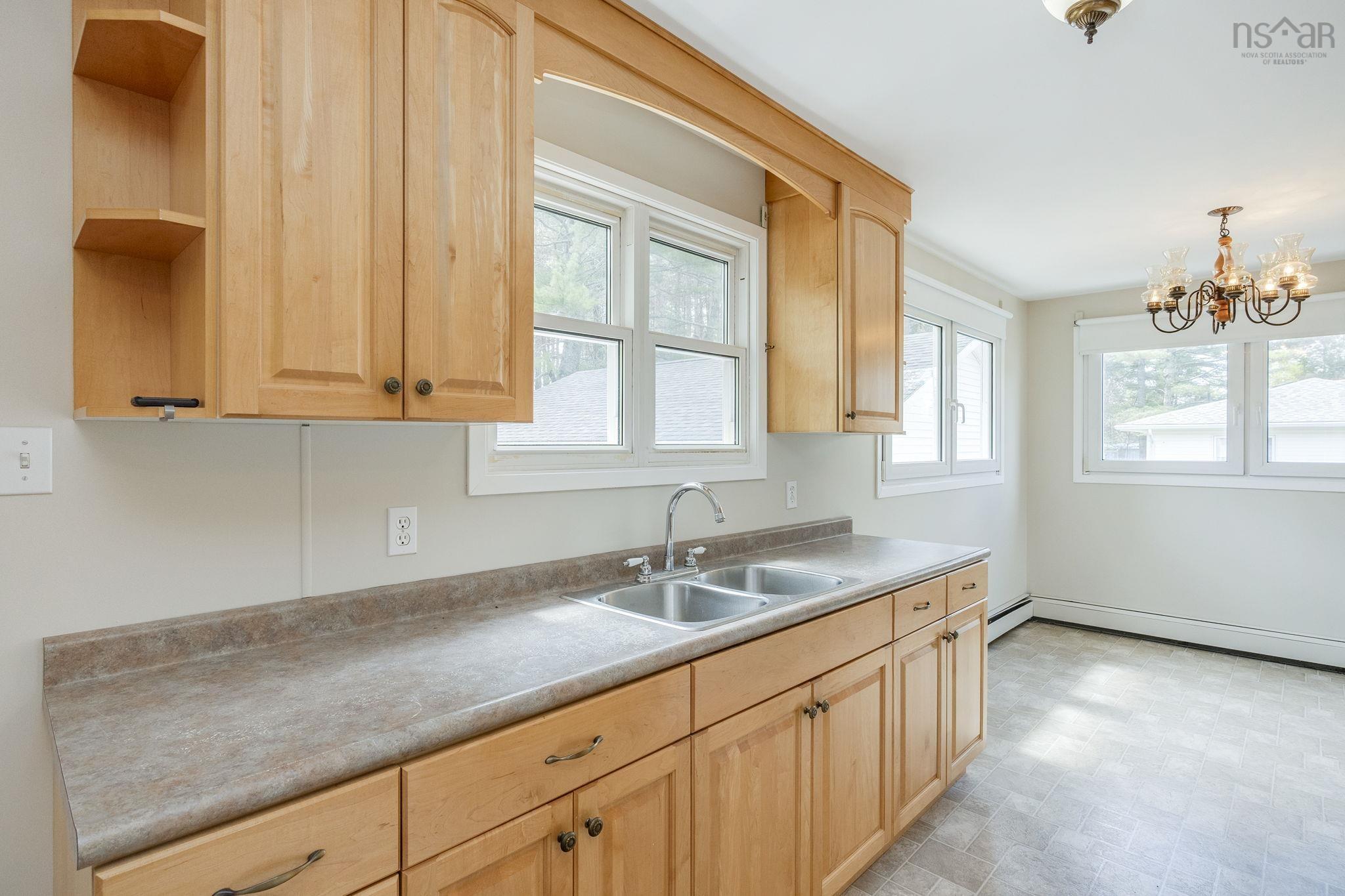 $390,000.00: 32 Aldred Road, Wilmot