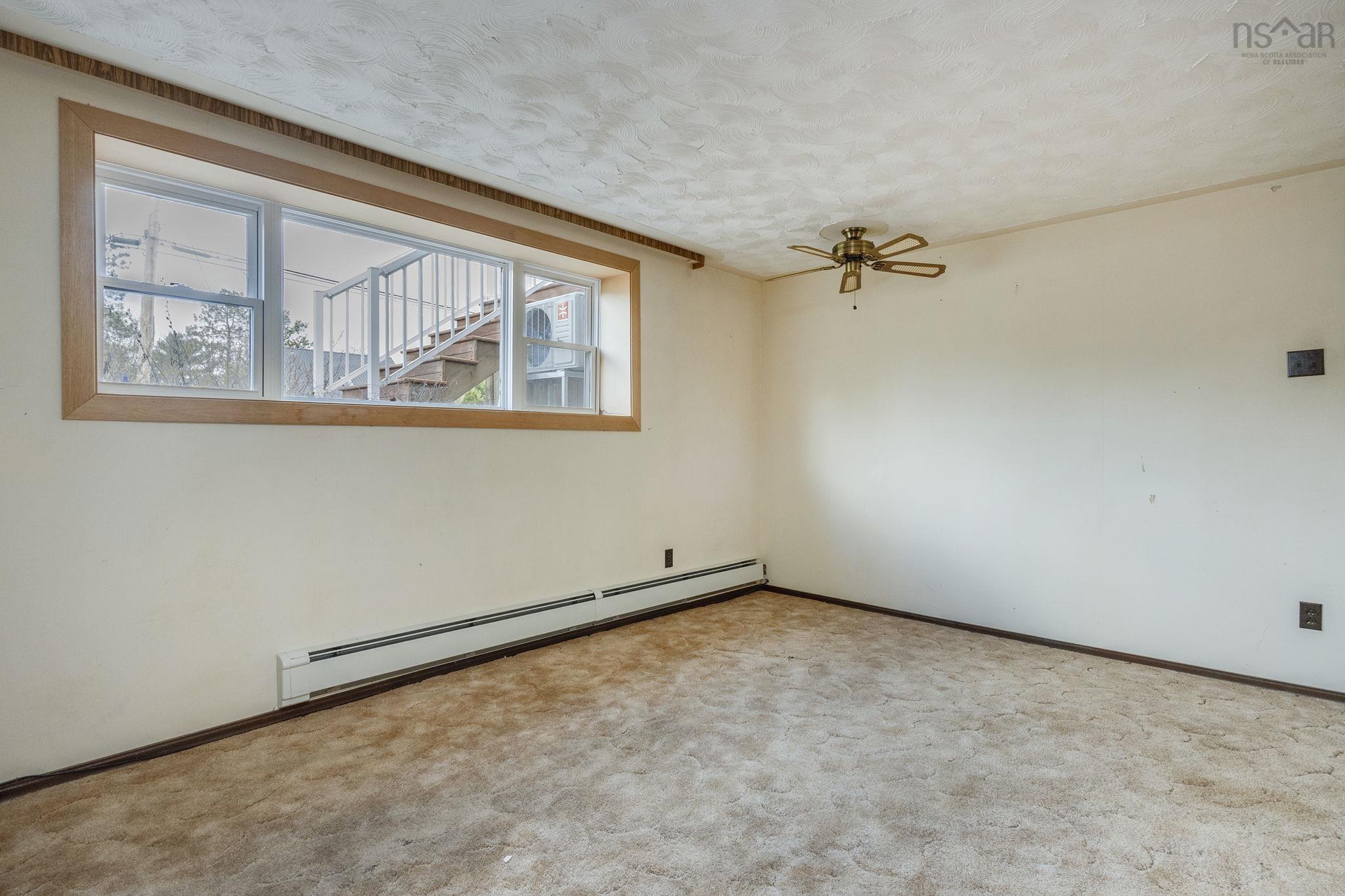 $390,000.00: 32 Aldred Road, Wilmot