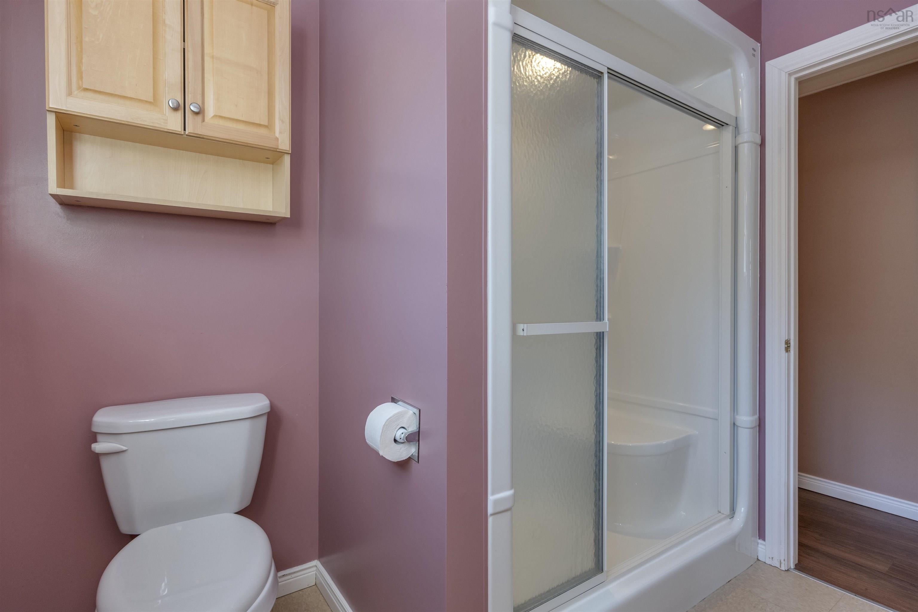 $399,900.00: 32 Aldred Road, Wilmot