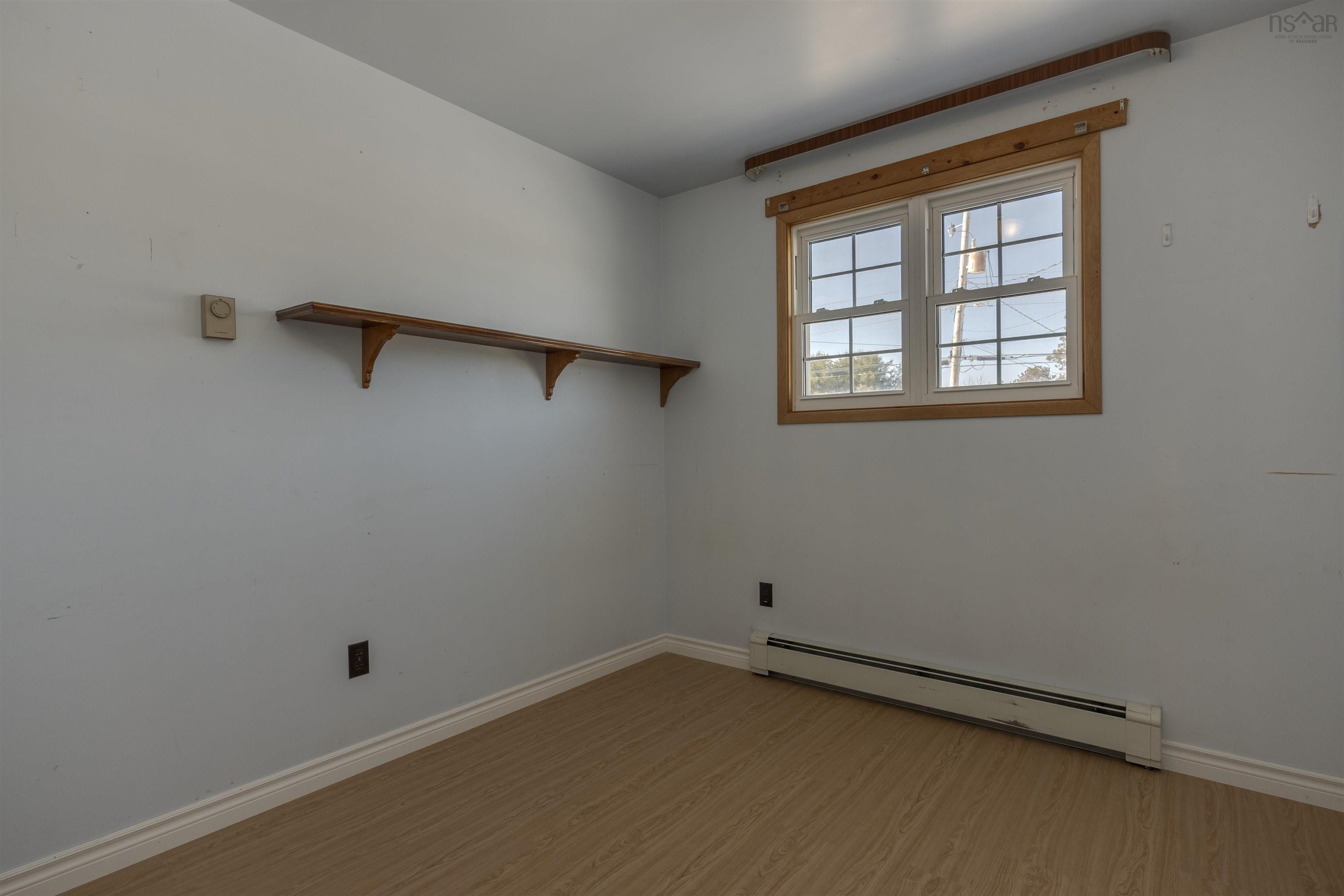 $399,900.00: 32 Aldred Road, Wilmot