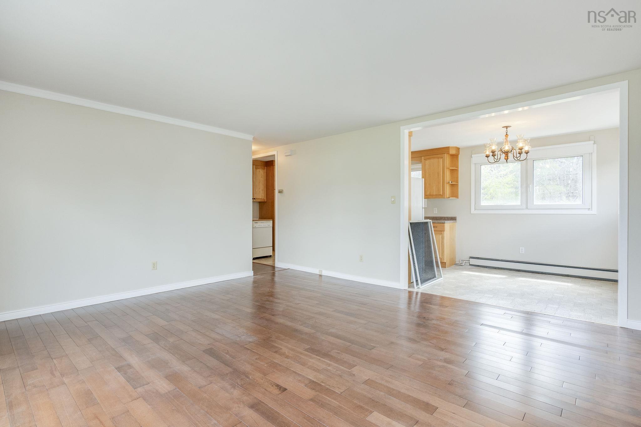 $390,000.00: 32 Aldred Road, Wilmot