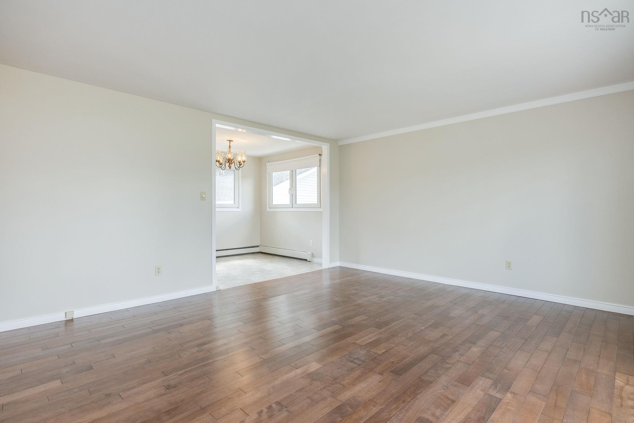$390,000.00: 32 Aldred Road, Wilmot