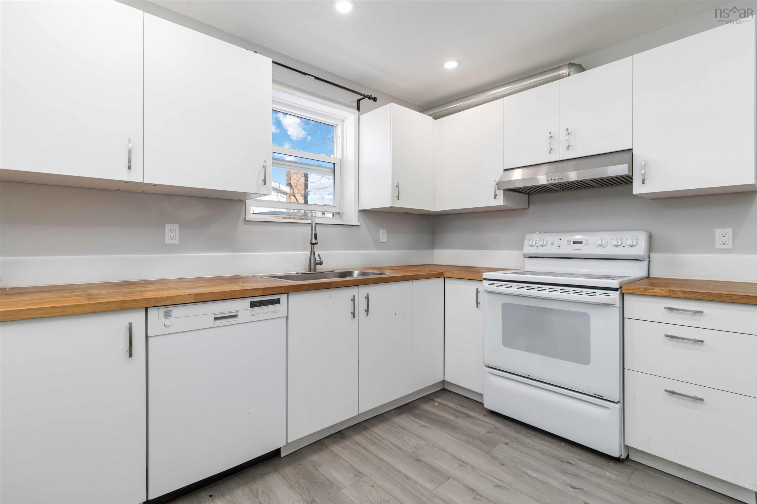 24 Laurie Drive, Lower Sackville, NS (MLS 202602687)