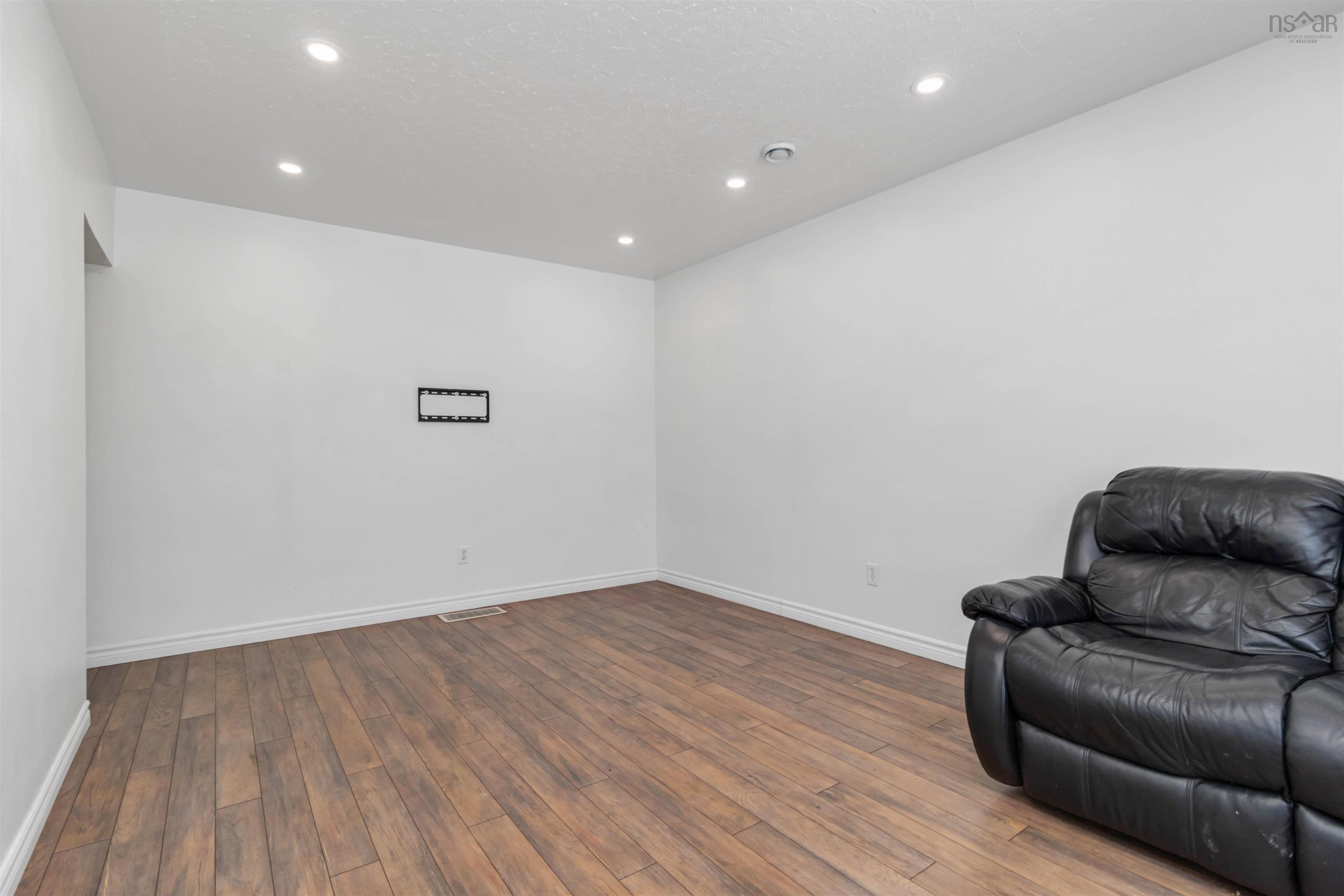 24 Laurie Drive, Lower Sackville, NS (MLS 202602687)