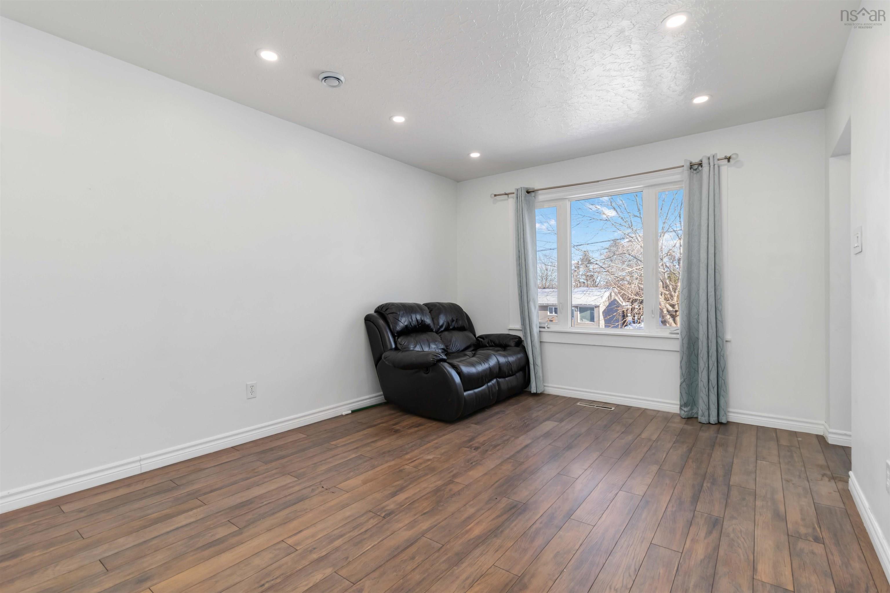 24 Laurie Drive, Lower Sackville, NS (MLS 202602687)