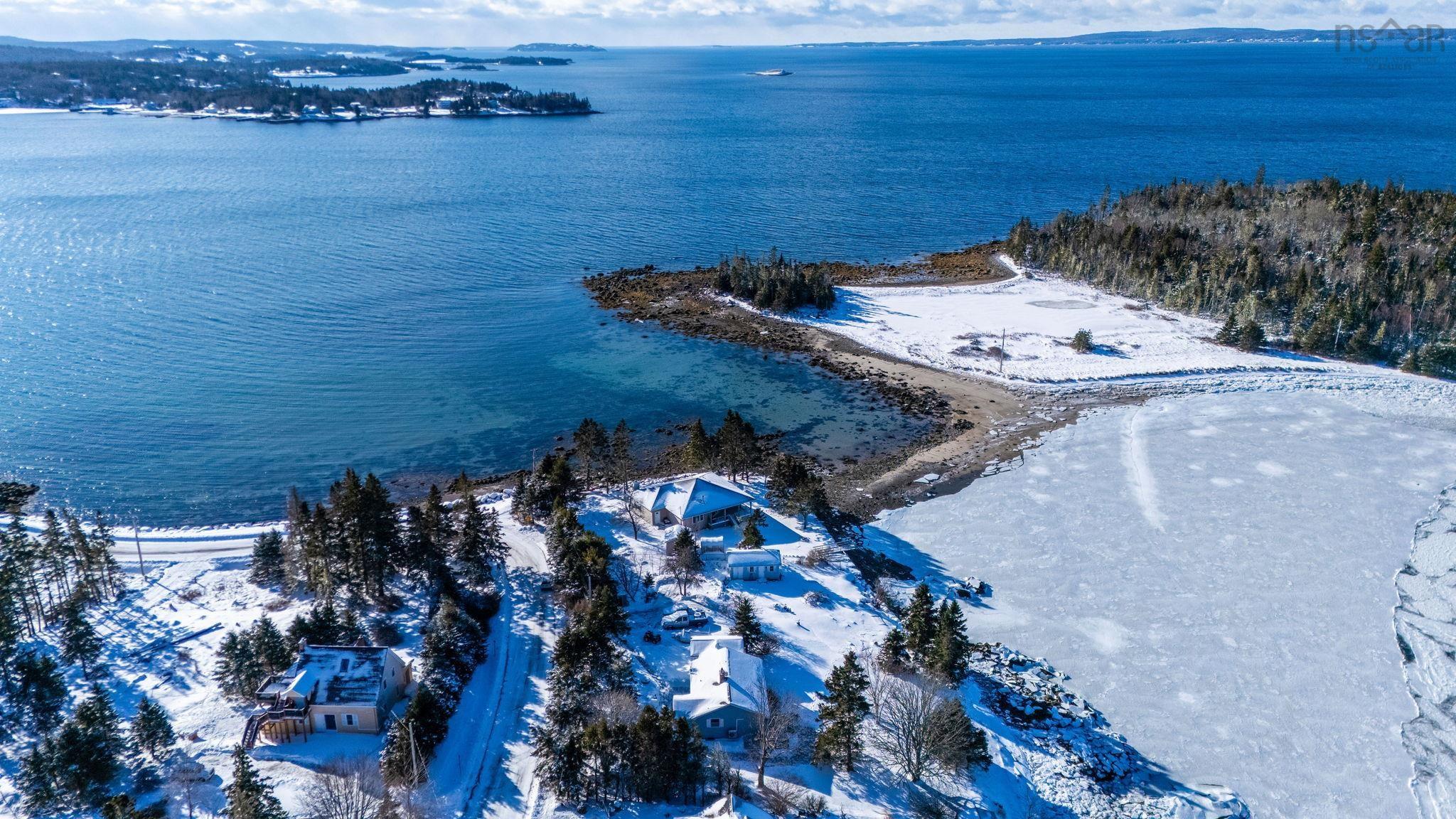 $765,000.00: 211 Sunset Drive, Glen Haven