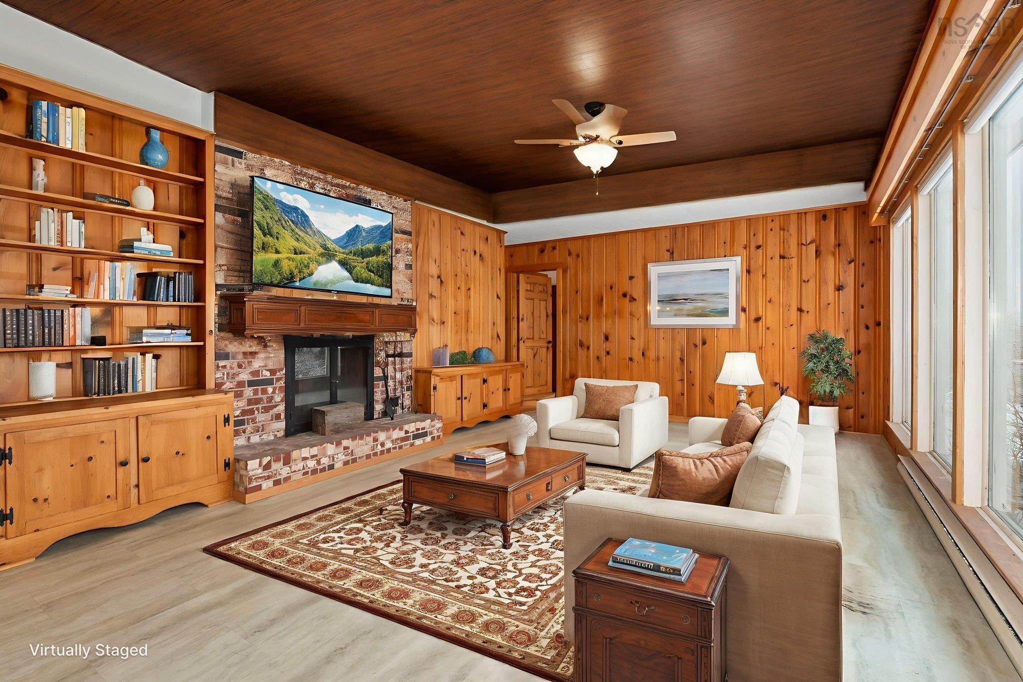 $765,000.00: 211 Sunset Drive, Glen Haven